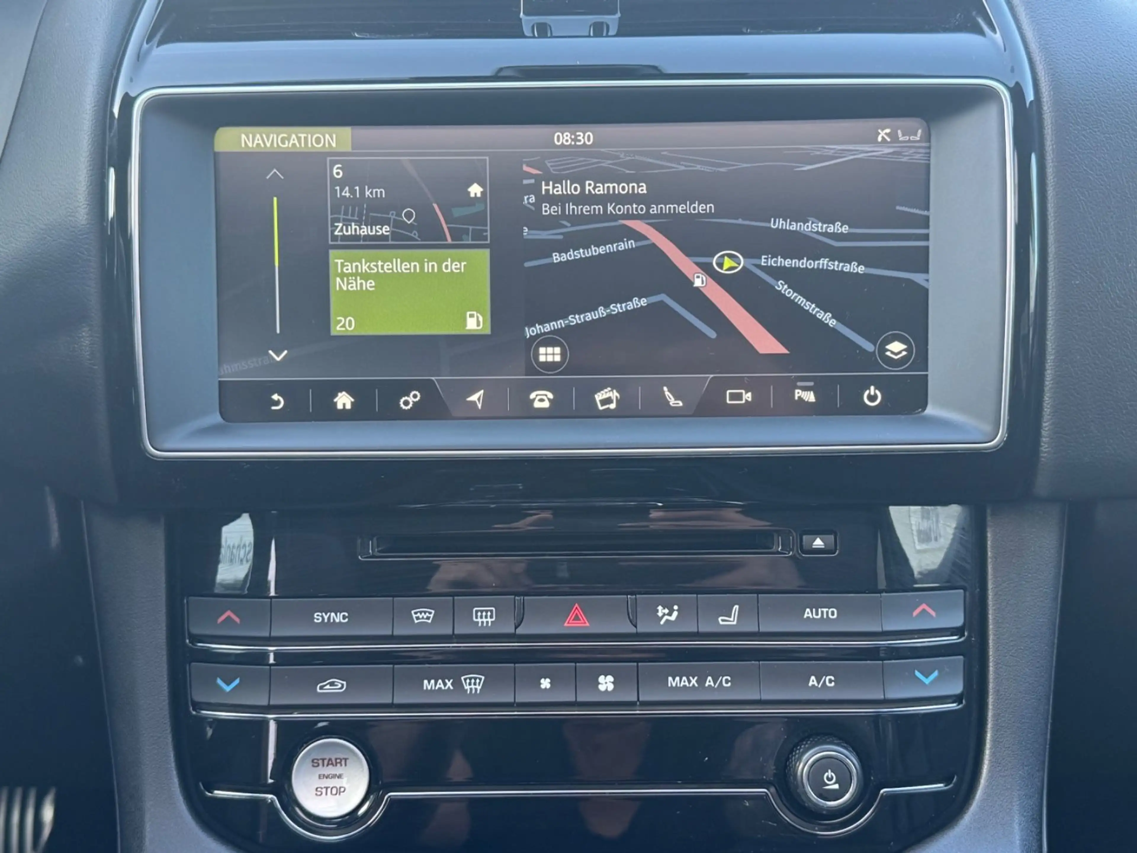 Jaguar F-Pace F-PACE Pure AWD | LED | NAVI | CAM — photo 12