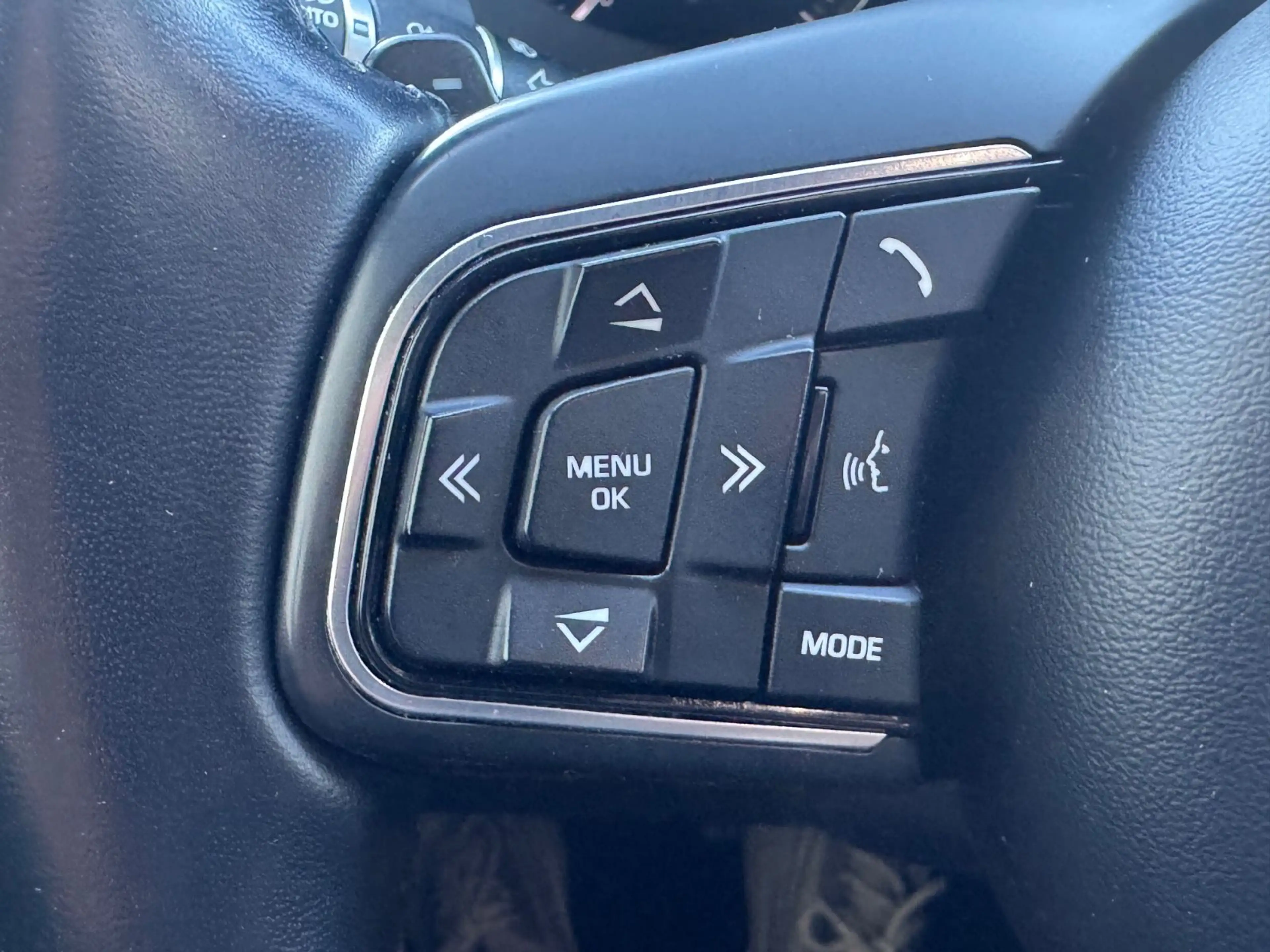 Jaguar F-Pace F-PACE Pure AWD | LED | NAVI | CAM — photo 10