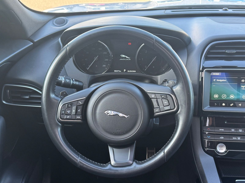 Jaguar F-Pace F-PACE Pure AWD | LED | NAVI | CAM — photo 9