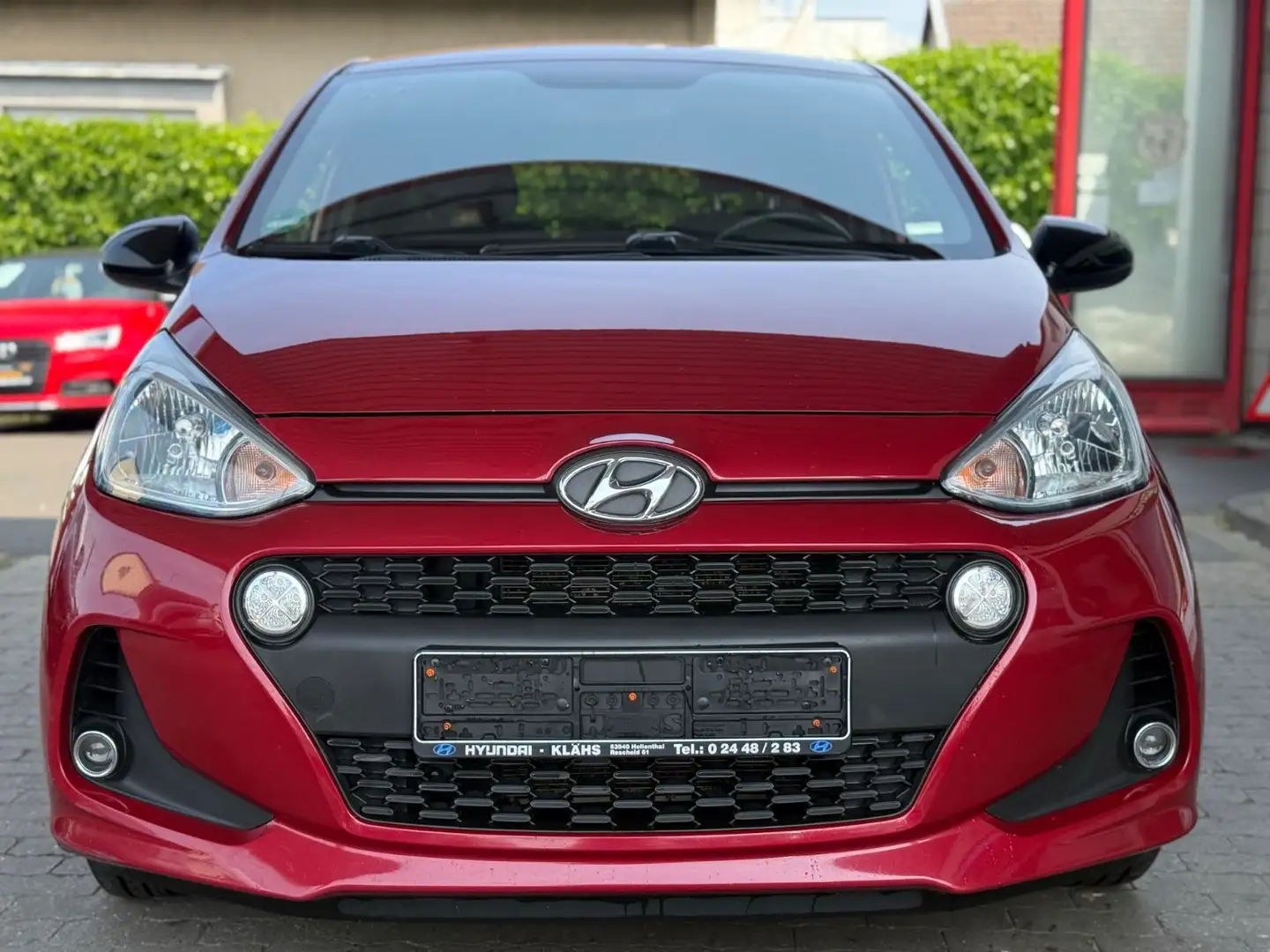 Hyundai i10 Passion KLIMA/SHZ/LENK-HZNG/BLUETOOTH/USB Rot - 2