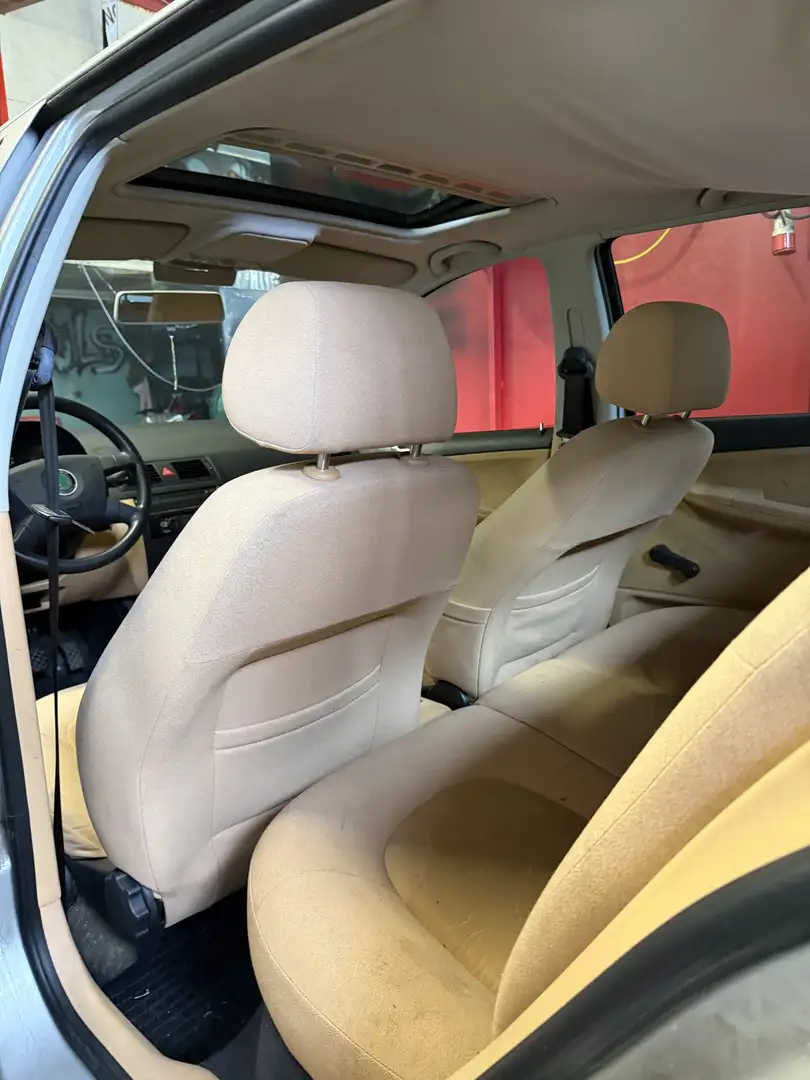 Skoda Fabia Comfort 1,9 SDI Silber - 2