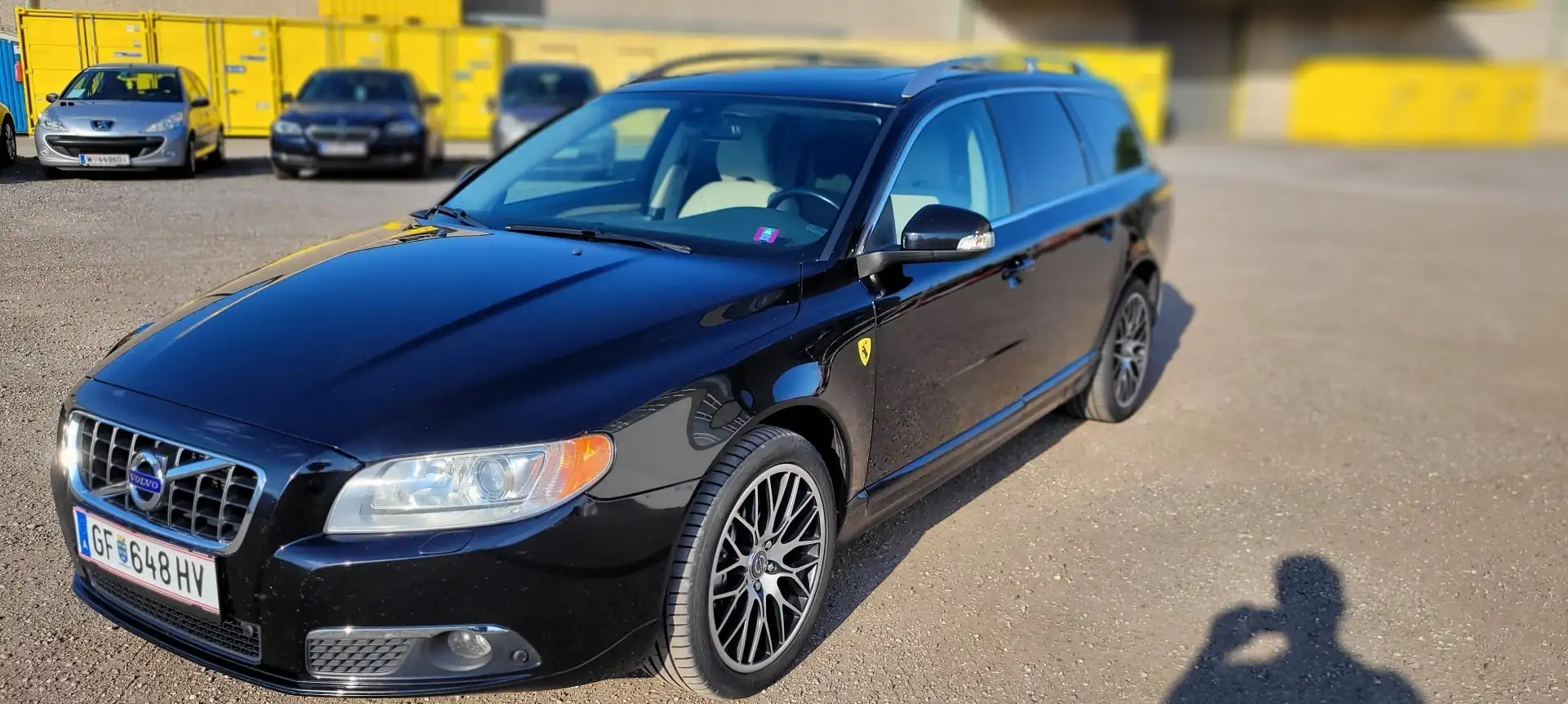 Volvo V70 2,4D Aut. Чорний - 1