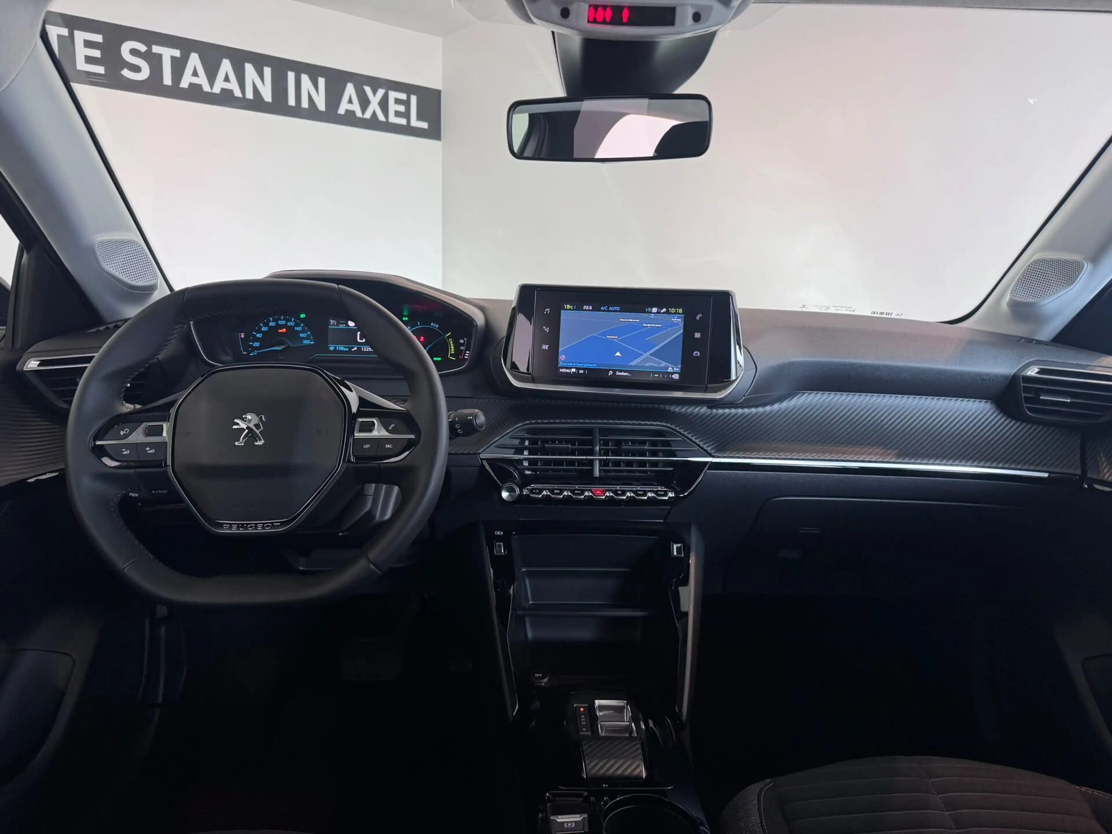 Peugeot e-208 EV Active Pack 50 kWh — photo 2