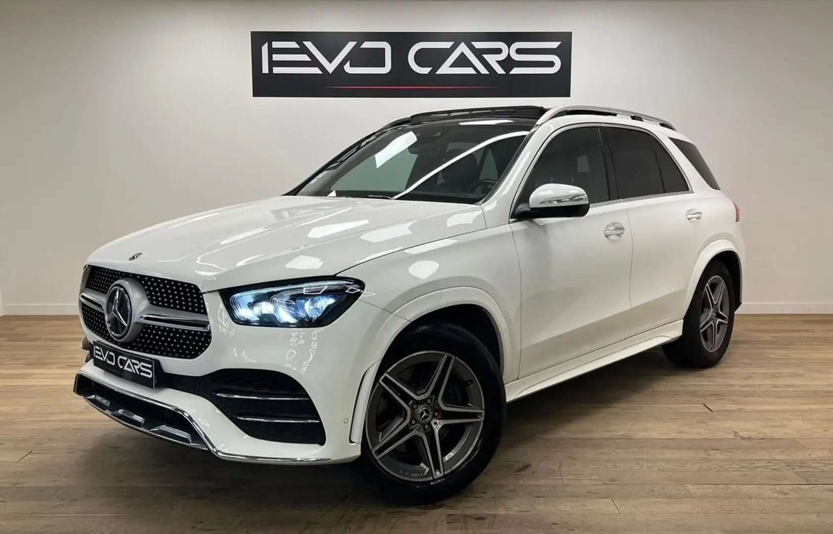Mercedes-Benz GLE 300 Classe 300 d 4matic AMG Line 9G-Tronic / CarPlay / Toit Pano ouvrant / Caméra 360° Blanc - 1