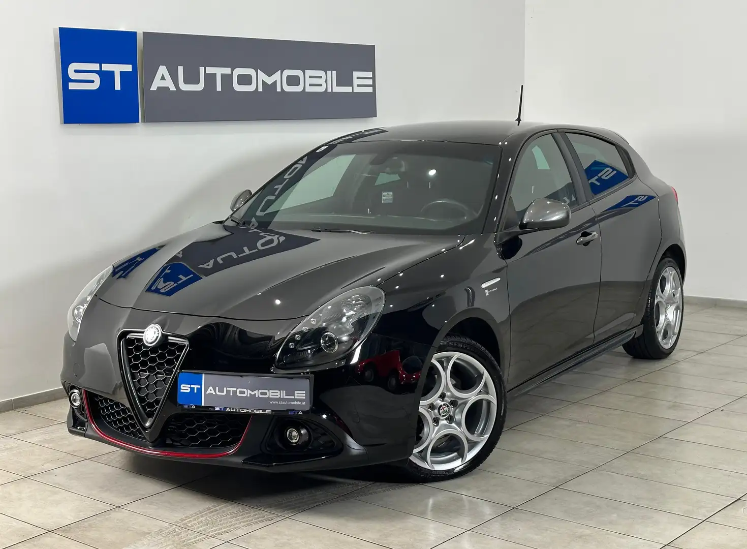 Alfa Romeo Giulietta 1.6 JTD Super Aut. // PDC // KLIMAAUTOMATIK // - 1