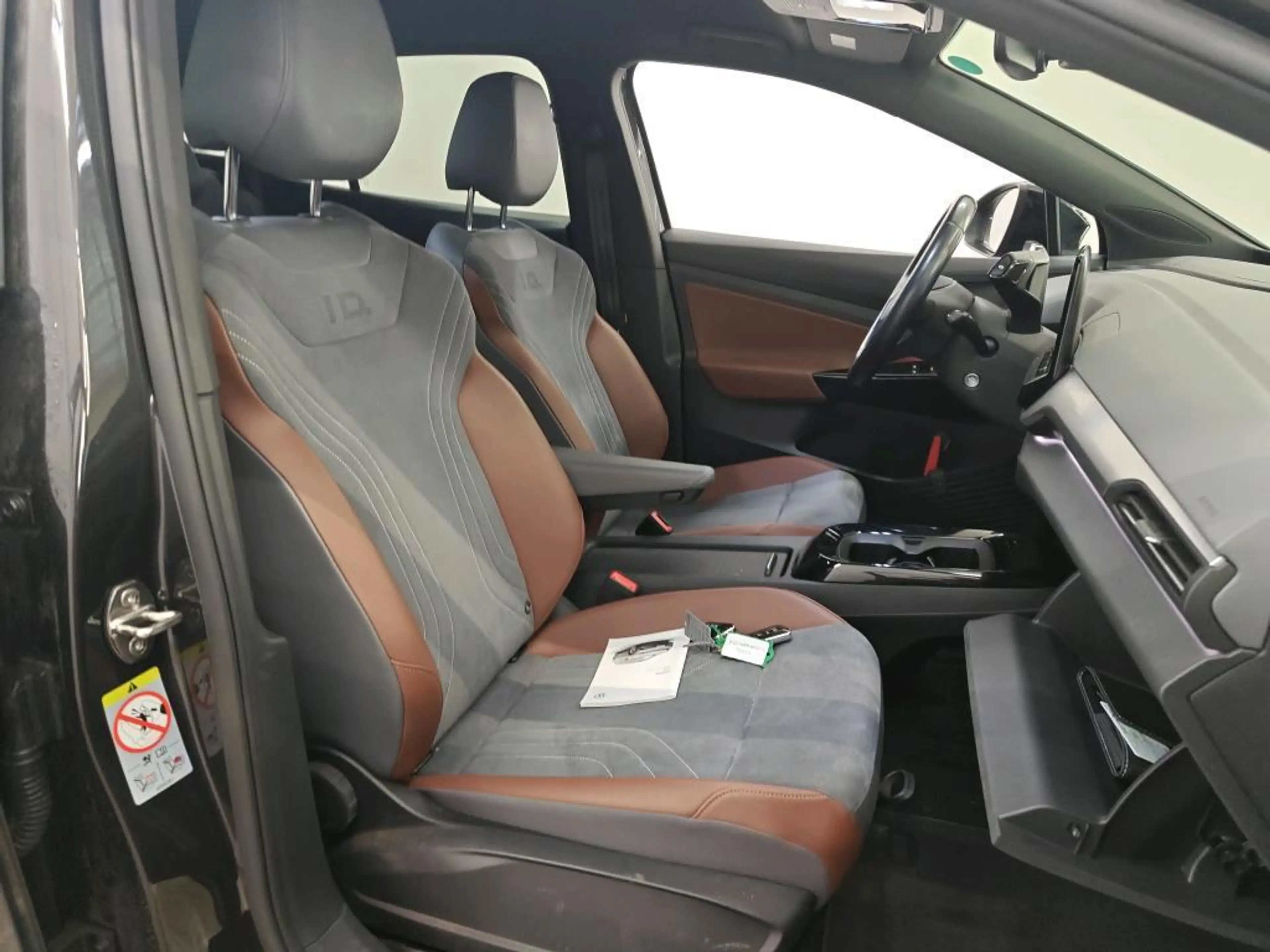 Volkswagen ID.4 1ST 77 kWh (92% SOH) I TREKHAAK I STOELVERWARMING — photo 5
