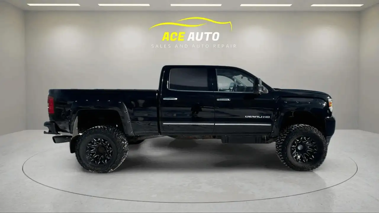 GMC Sierra 3500HD снимка GMC Sierra 3500HD