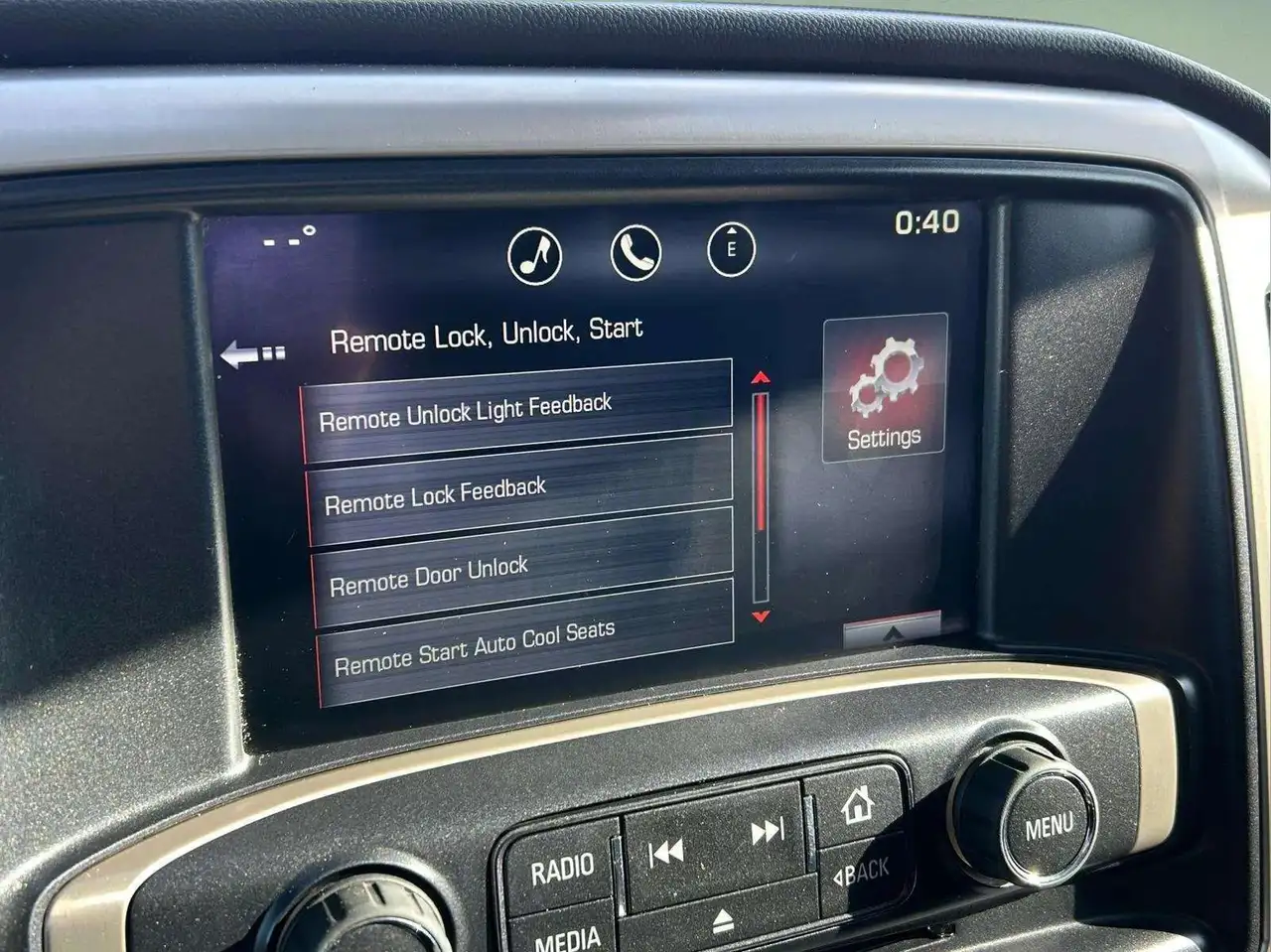 GMC Sierra 3500HD снимка GMC Sierra 3500HD