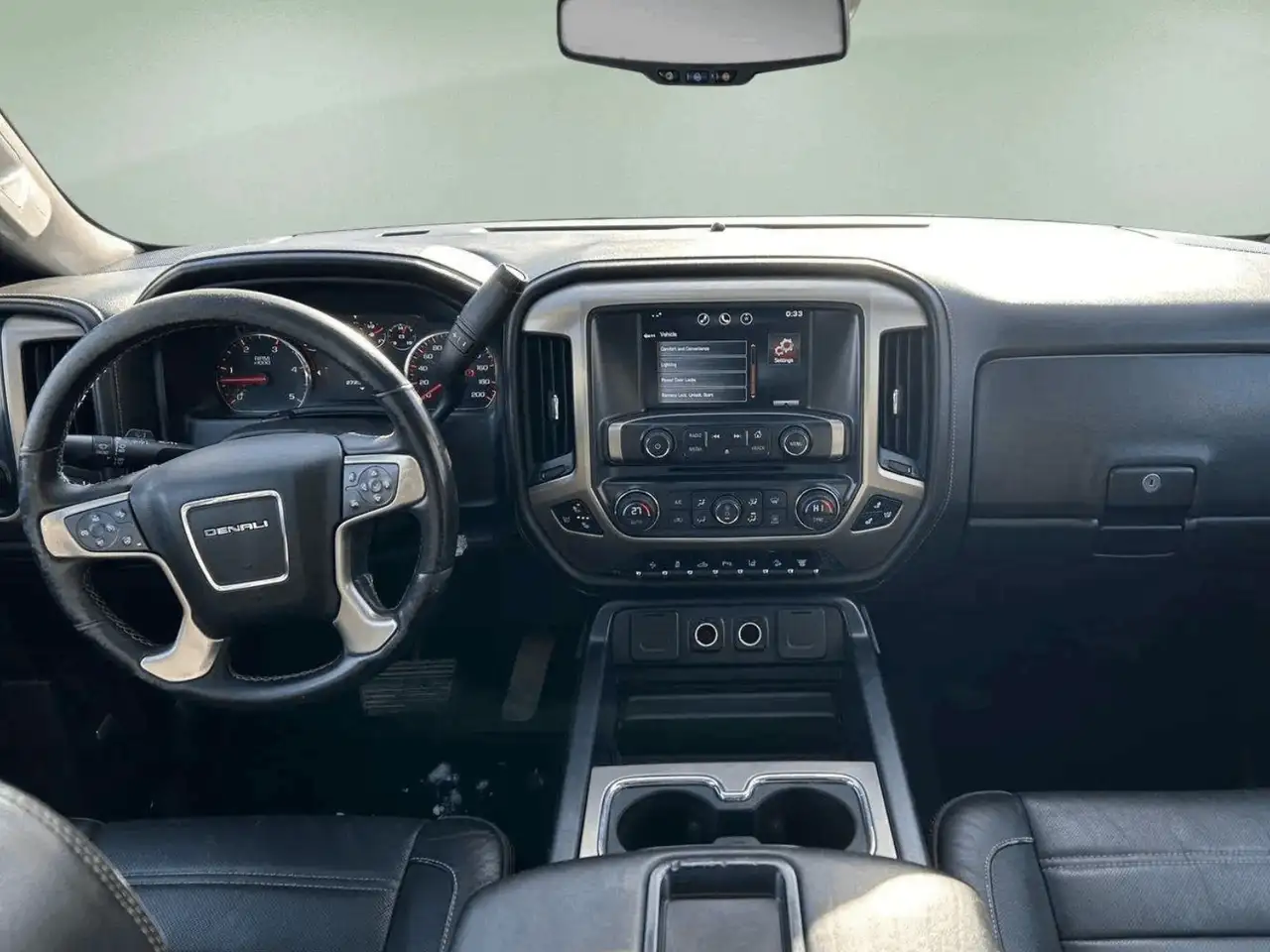 GMC Sierra 3500HD снимка GMC Sierra 3500HD