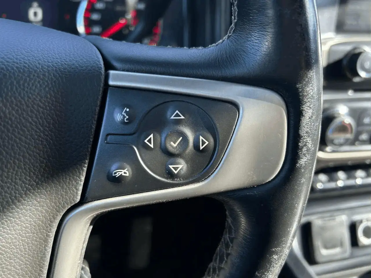 GMC Sierra 3500HD снимка GMC Sierra 3500HD
