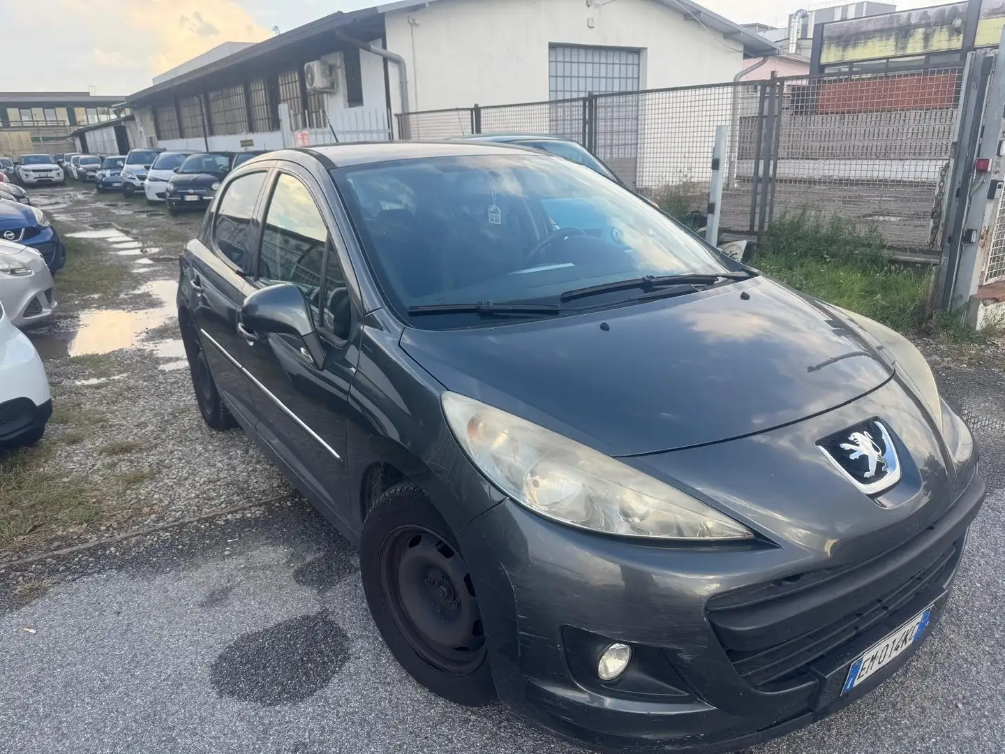 Peugeot 207 207 5p 1.4 8v Energie eco-Gpl 75cv Grau - 2