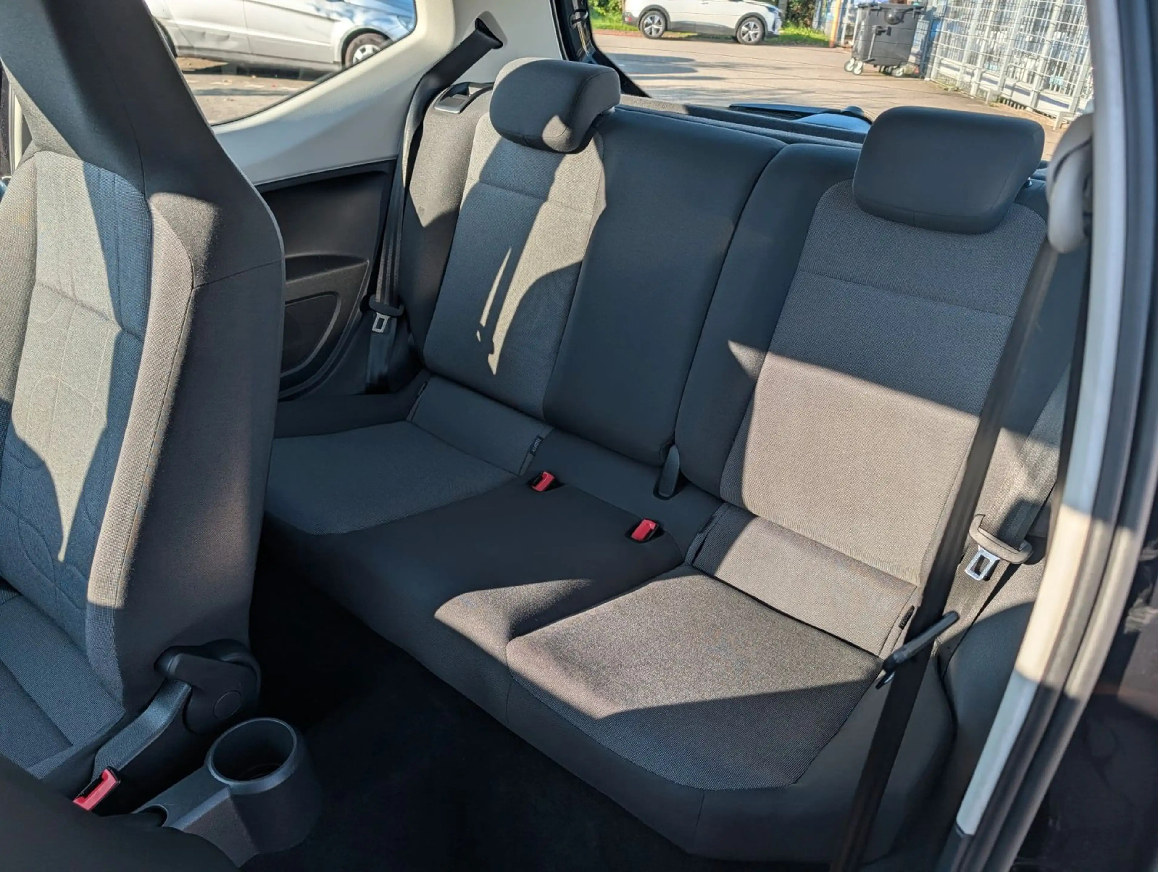 Volkswagen up! 1.0 ASG move up! GARANTIE KLIMA NAVI TÜV NEU — photo 13