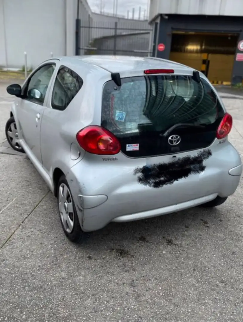 Toyota Aygo 1.0i VVT-i Ezüst - 1