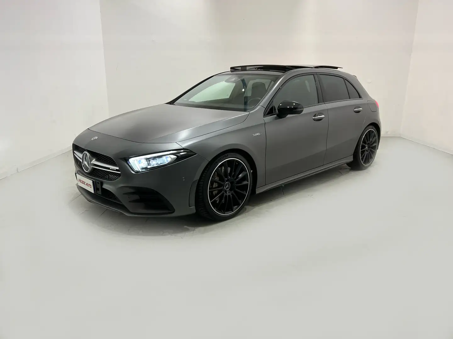Mercedes-Benz A 35 AMG A AMG 35 Race Edition 4matic auto siva - 1