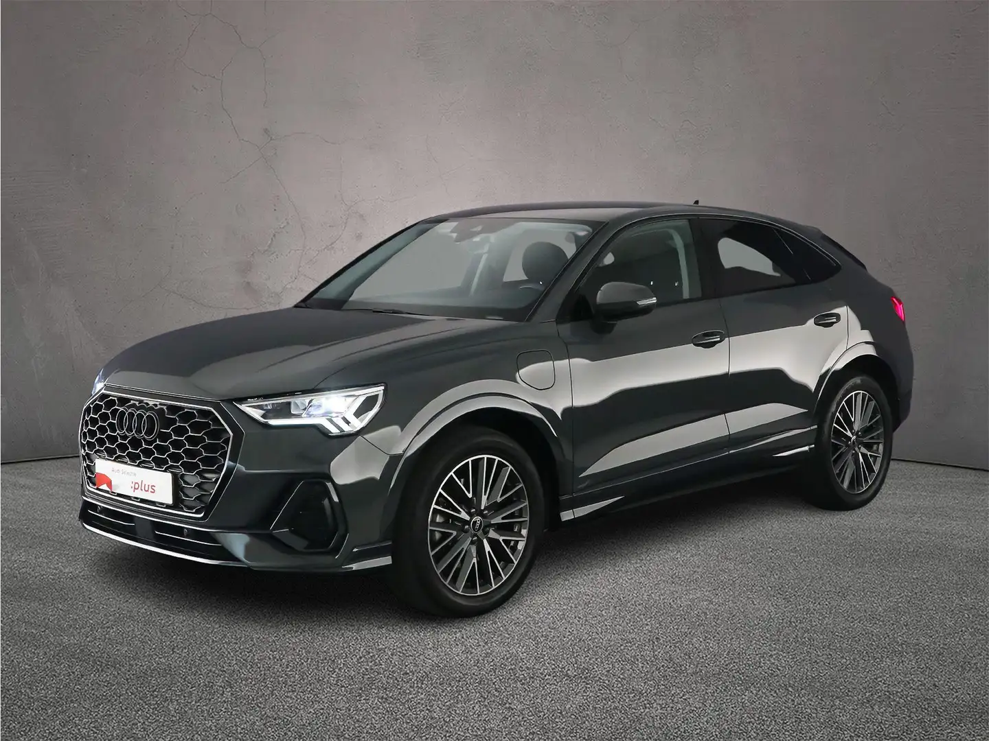 Audi Q3 Sportback 45 TFSI e Advanced Edition | Audi sound Grijs - 2