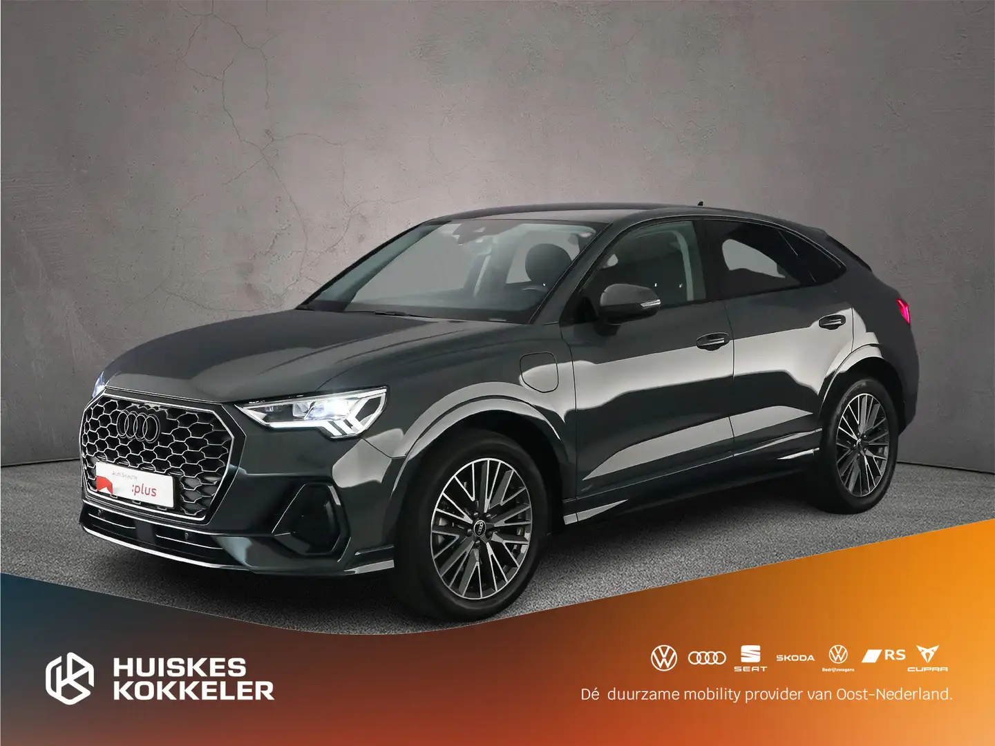 Audi Q3 Sportback 45 TFSI e Advanced Edition | Audi sound Grijs - 1