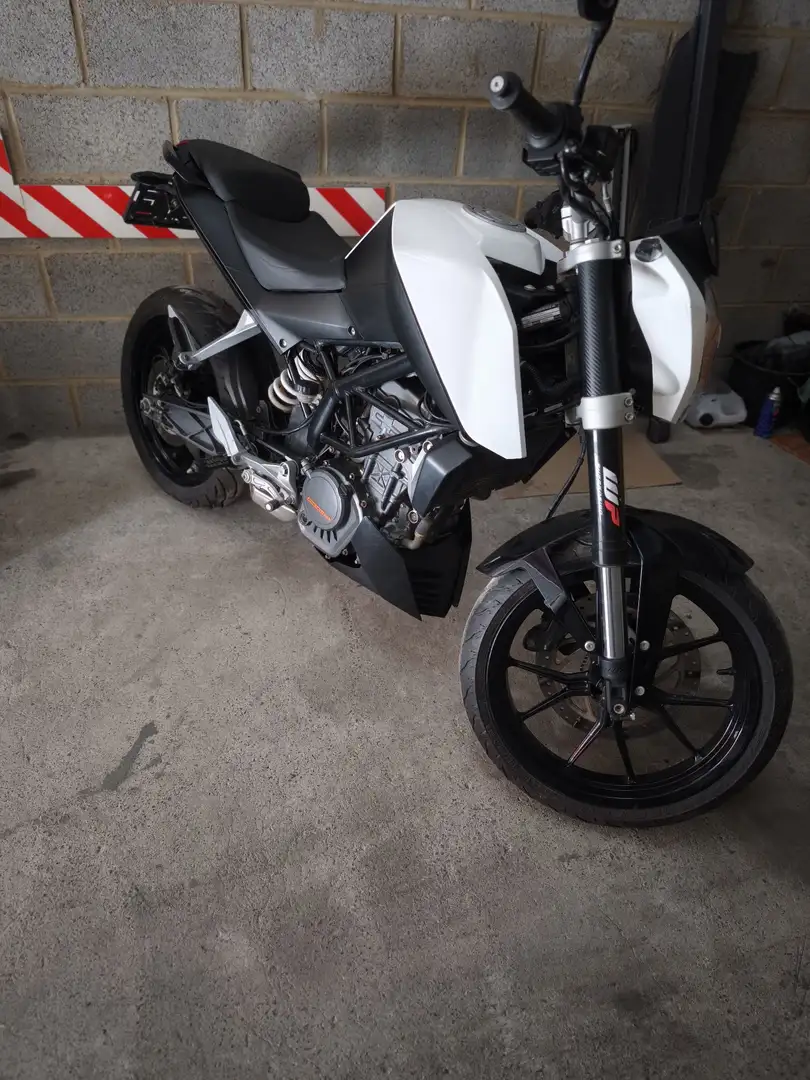 KTM 125 Duke Blanc - 2