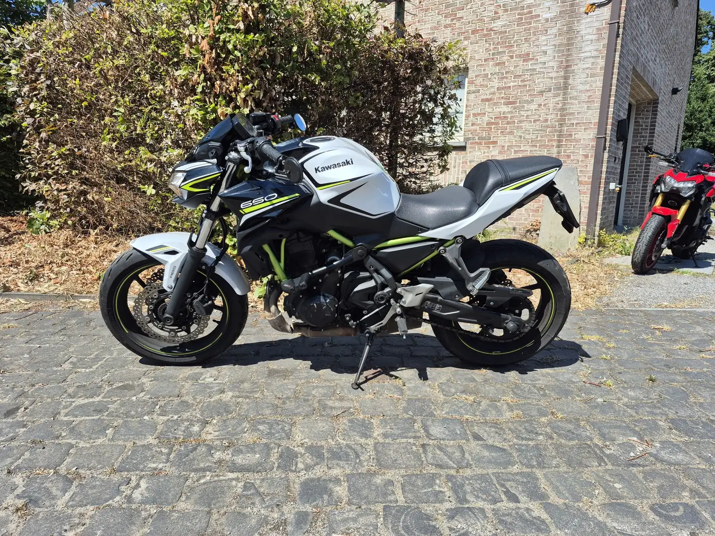 Kawasaki Z 650 Wit - 1