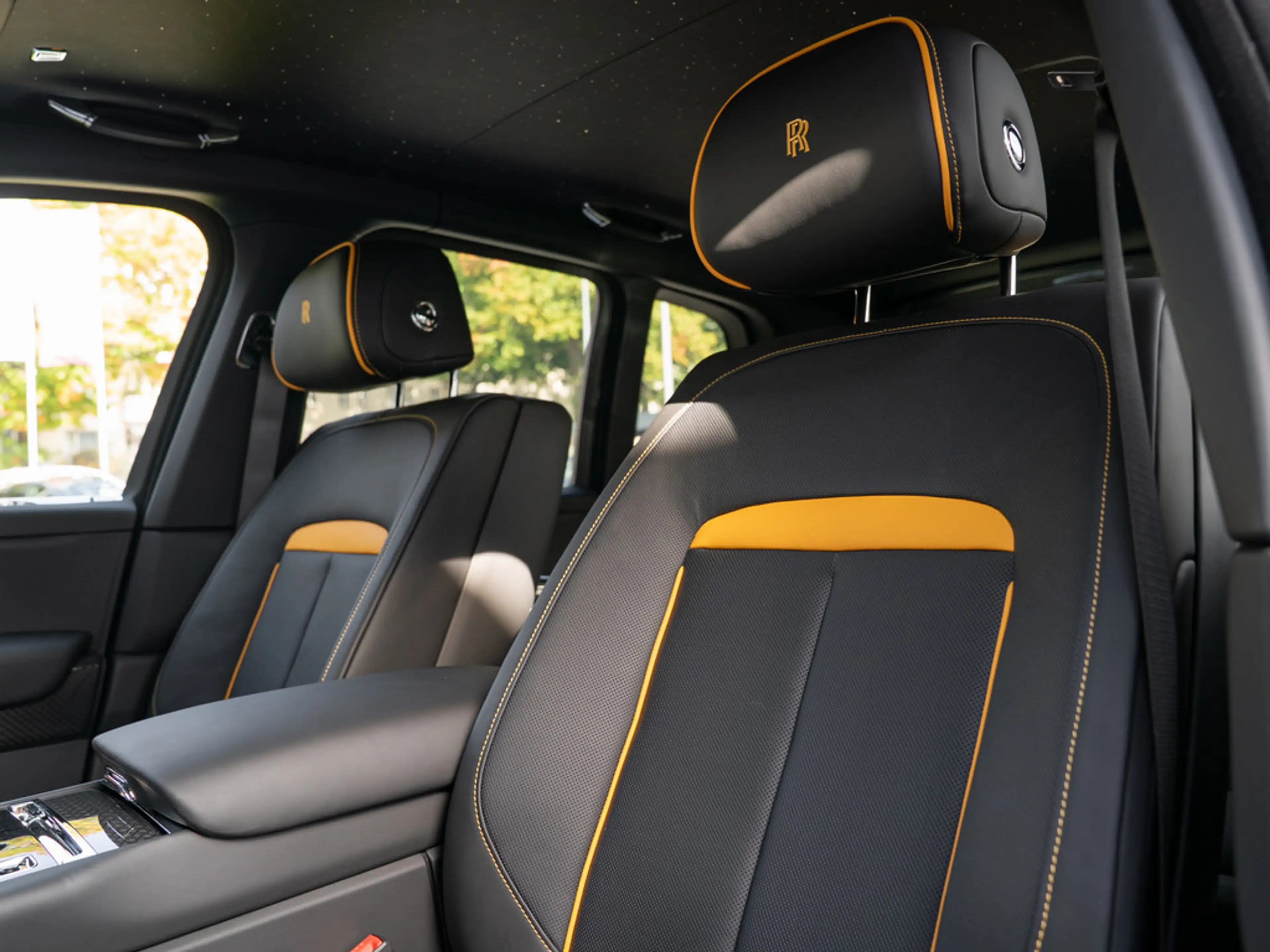 Rolls-Royce Cullinan Black Badge SERIES II + MY27 — photo 6