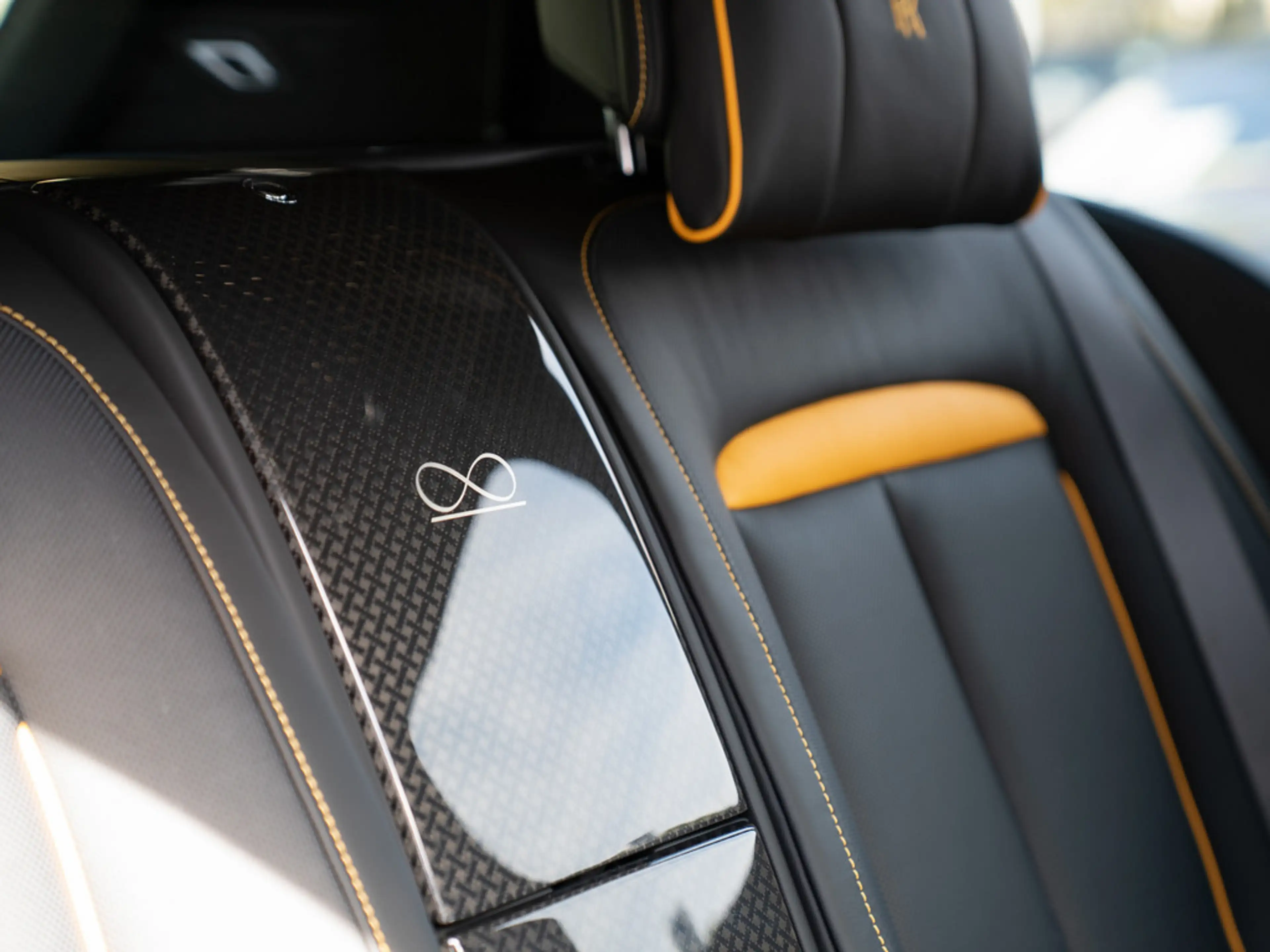Rolls-Royce Cullinan Black Badge SERIES II + MY27 — photo 10