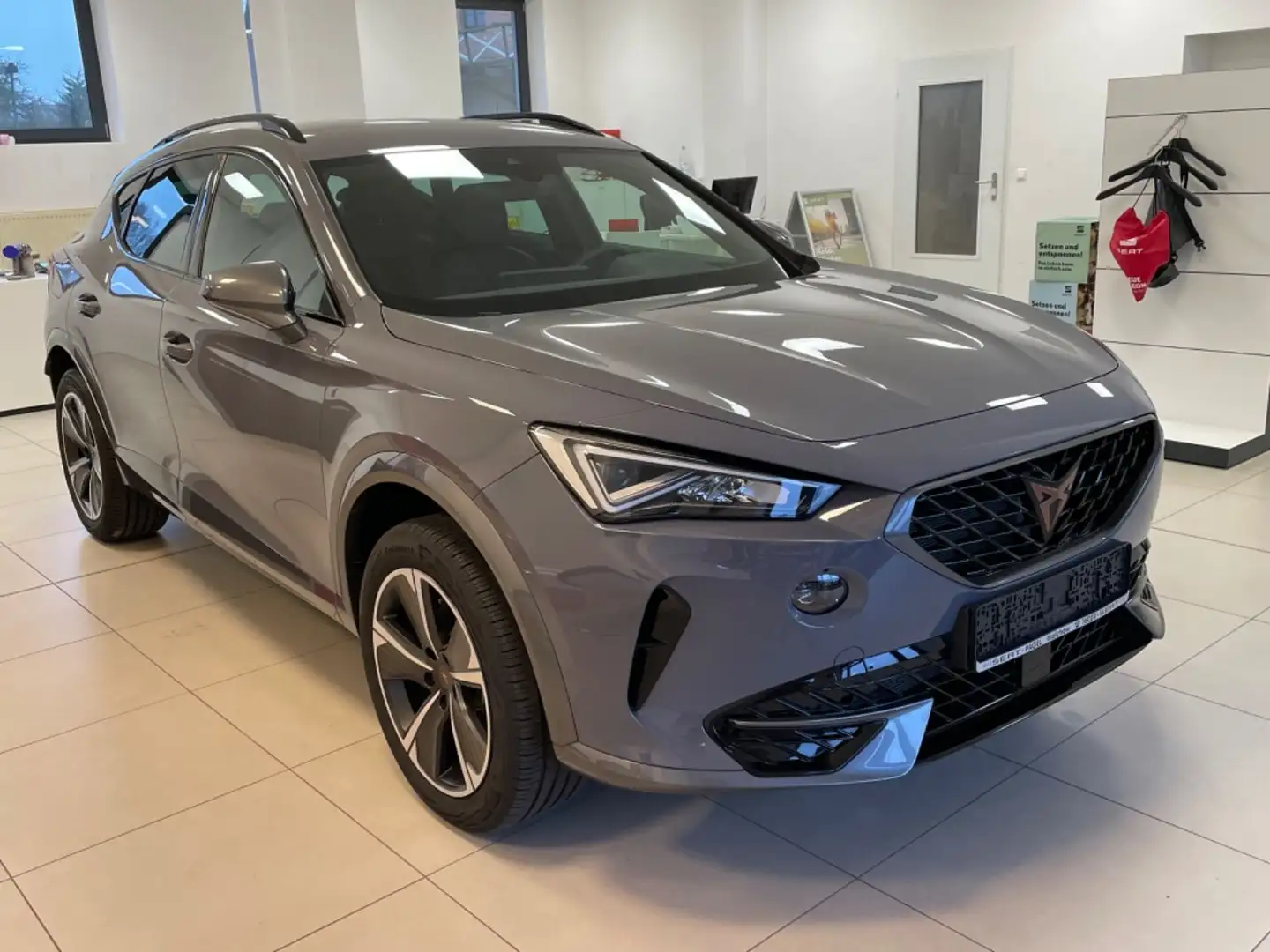 CUPRA Formentor 1,5 TSI DSG NAVI XL-PAKET Gris - 1