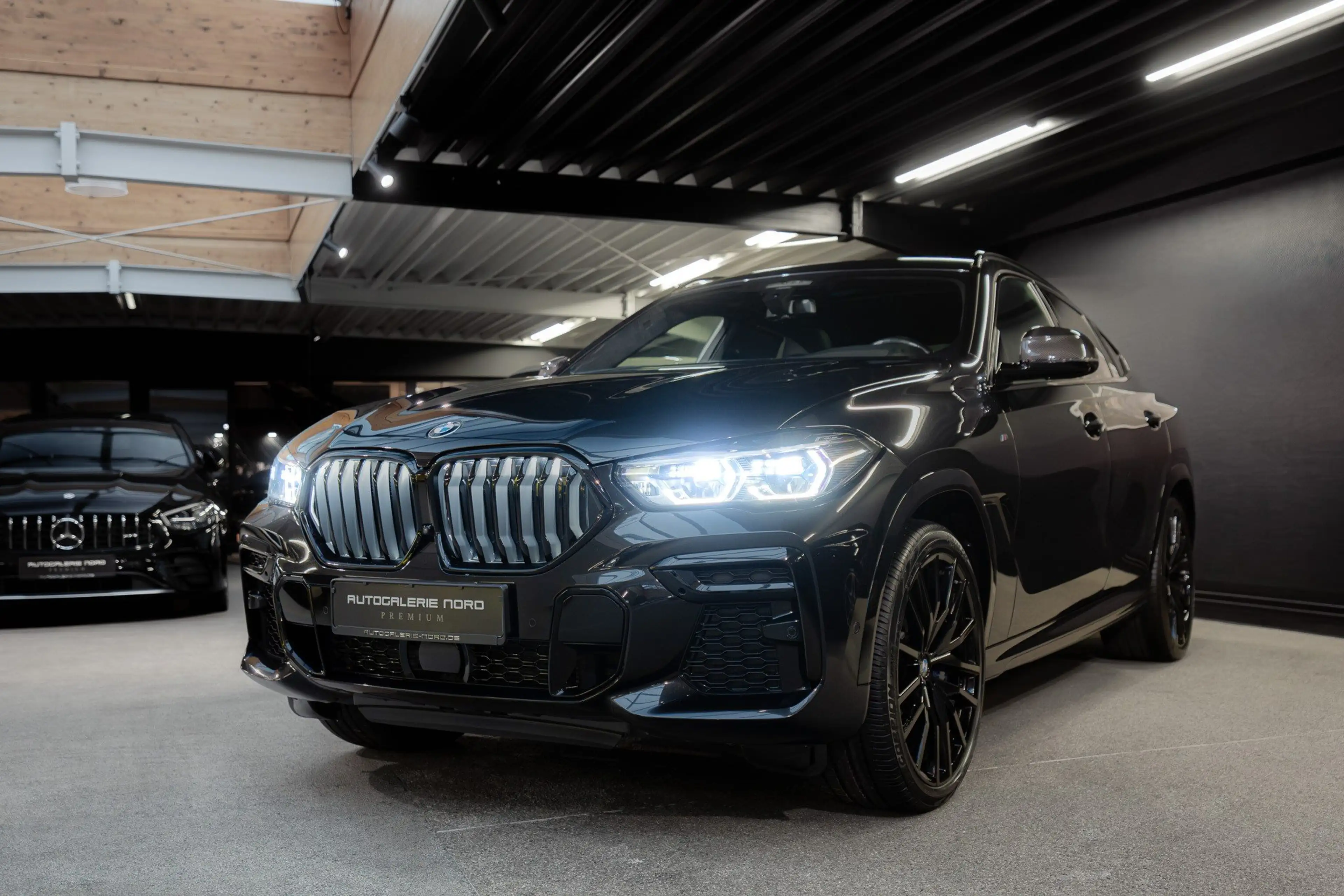 BMW X6 M 50i  Pano+HUD+Bowers and Wilkins — photo 3