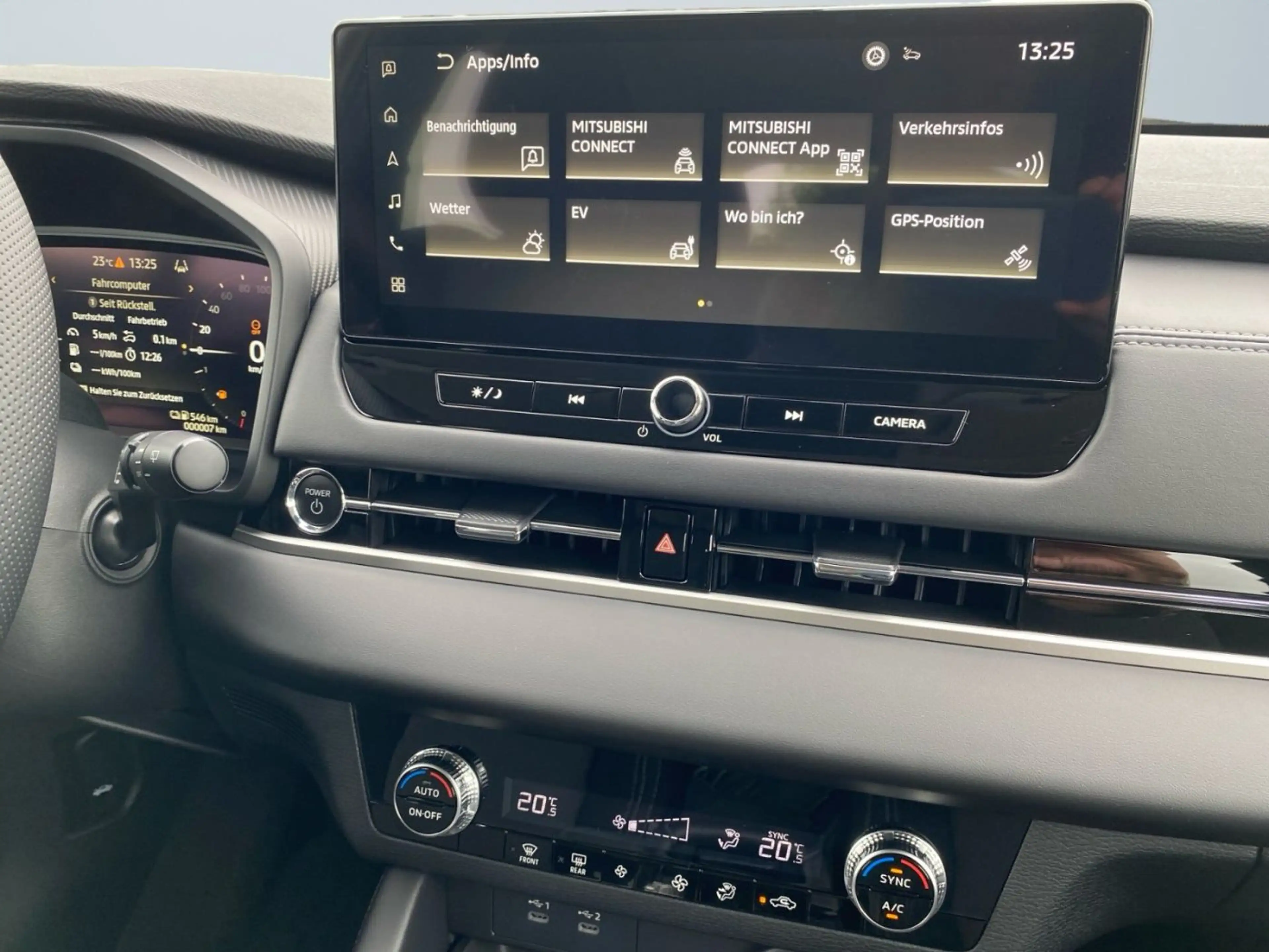 Mitsubishi Outlander Diamant 2.4 PHEV S-AWC ACC+KAM360+LED — photo 9