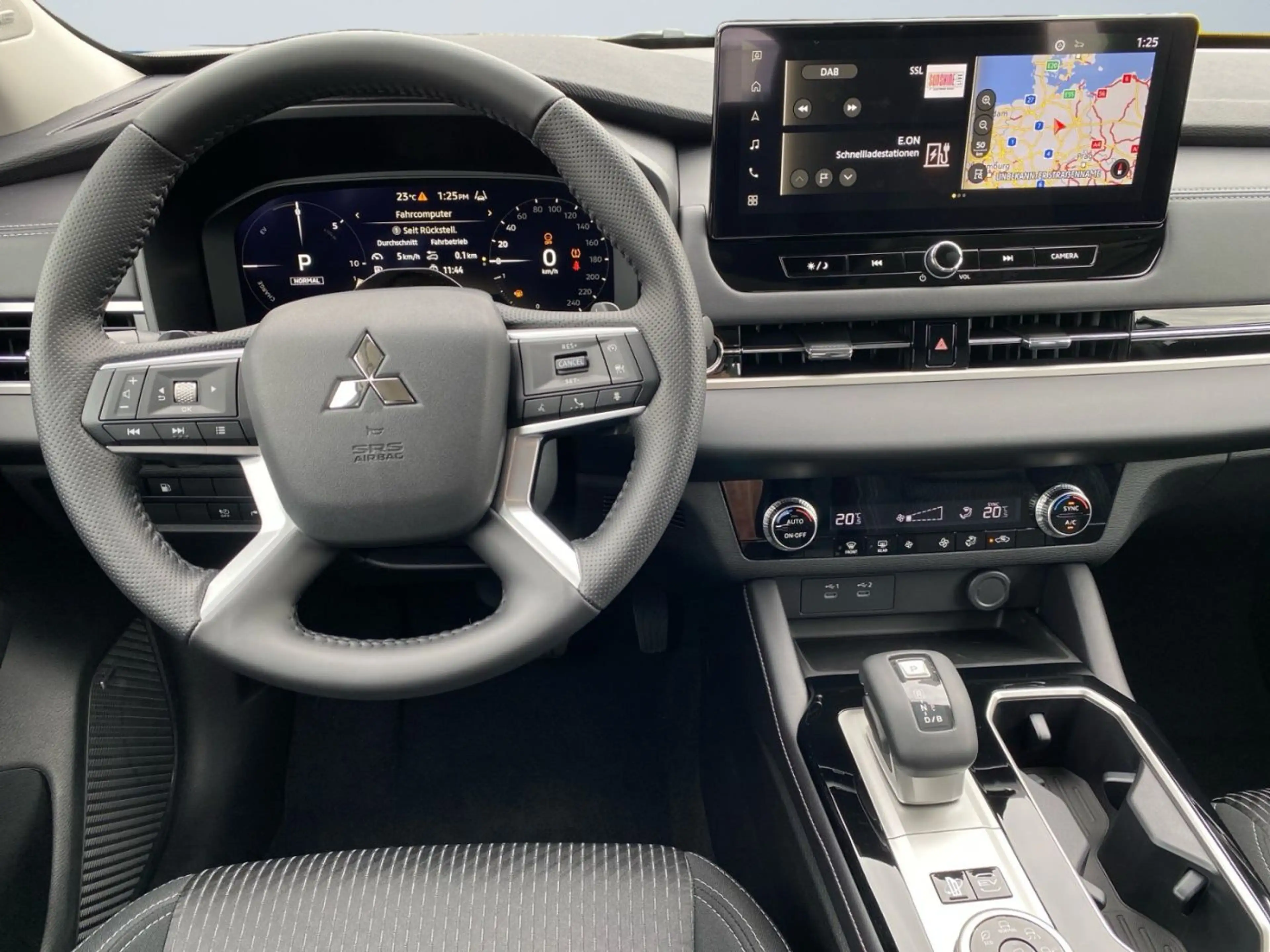 Mitsubishi Outlander Diamant 2.4 PHEV S-AWC ACC+KAM360+LED — photo 8