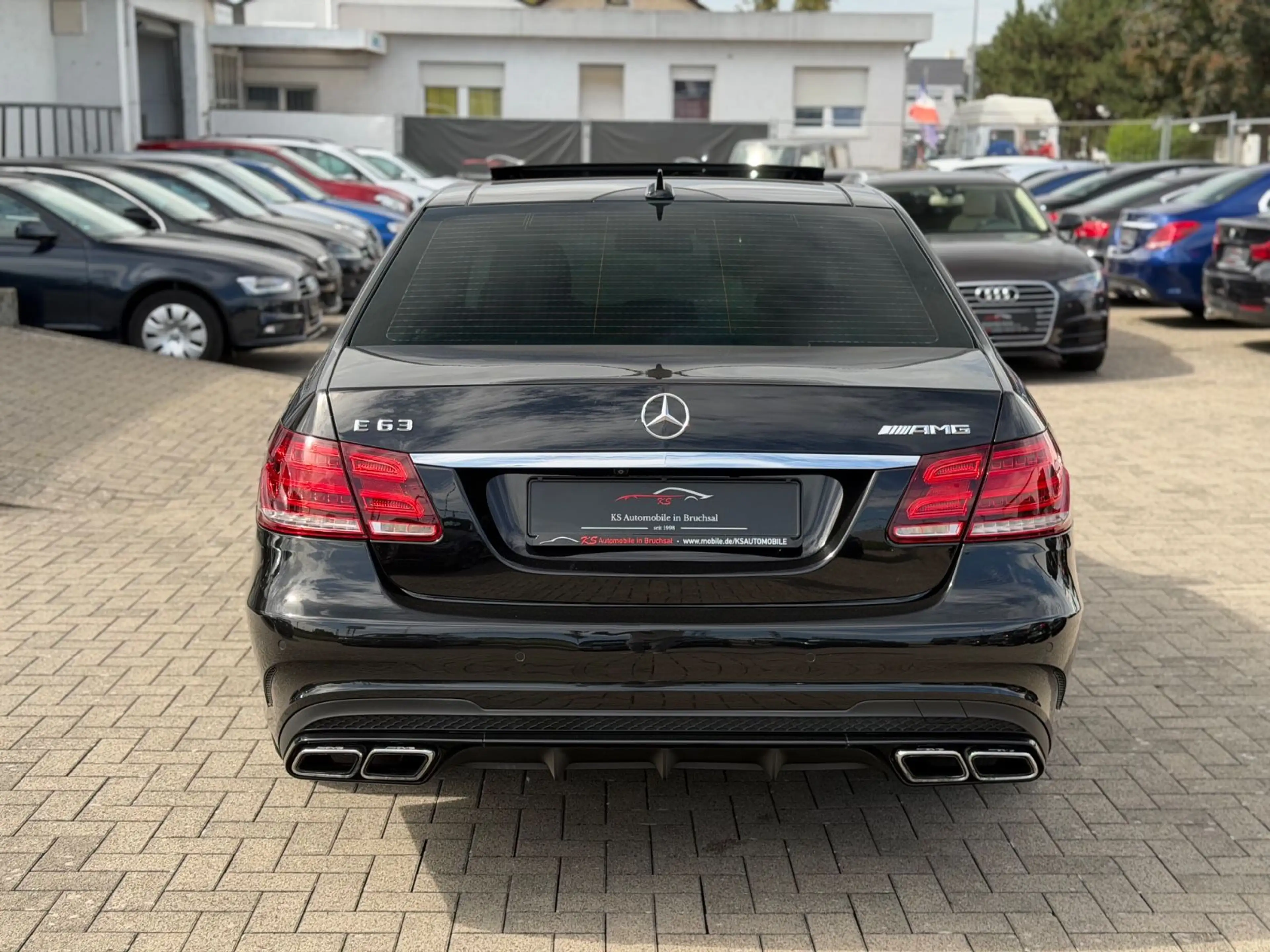 Mercedes-Benz E 63 AMG 4Matic *Pano*HK*Distronic*Original* — photo 8