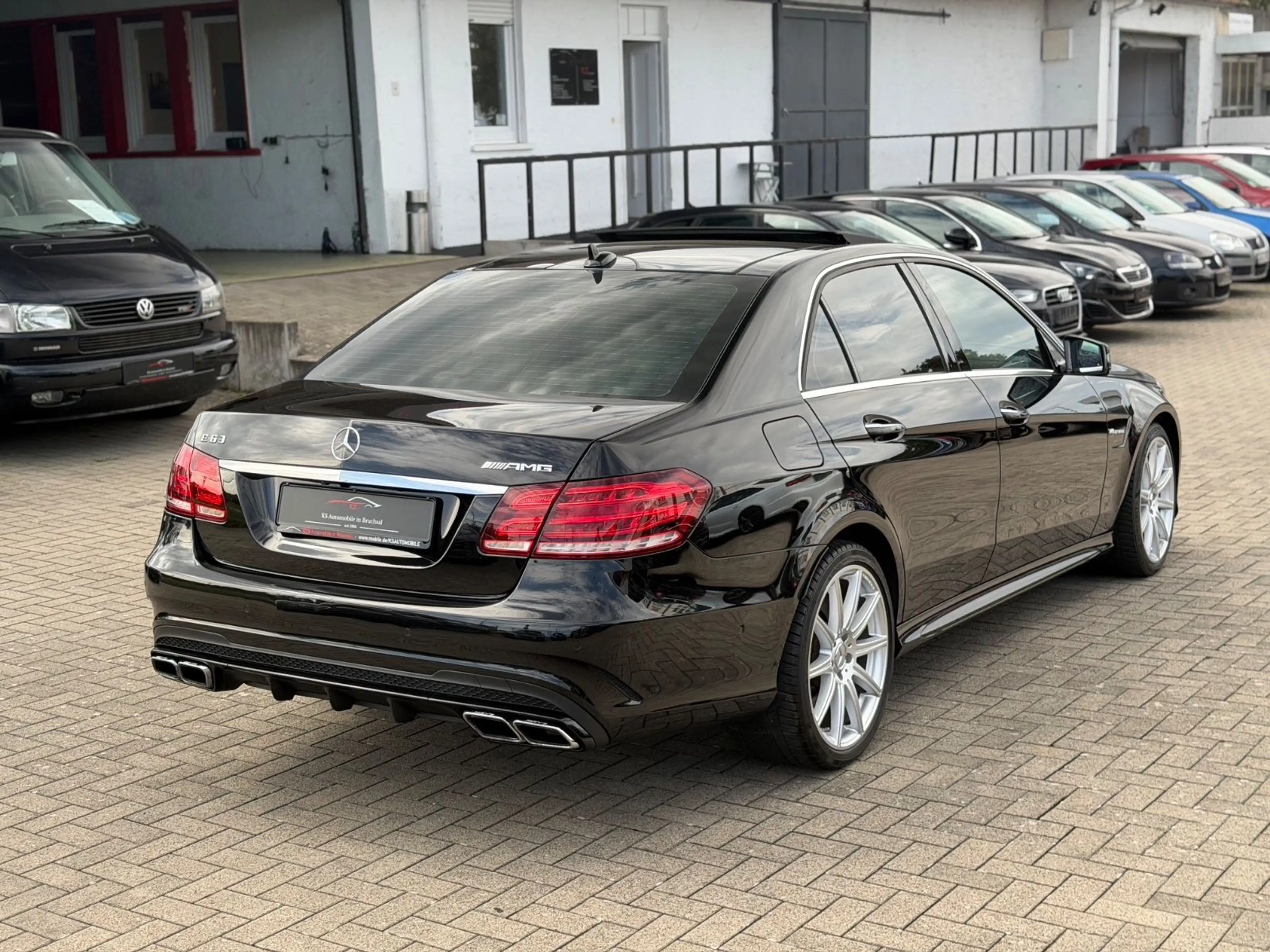 Mercedes-Benz E 63 AMG 4Matic *Pano*HK*Distronic*Original* — photo 42