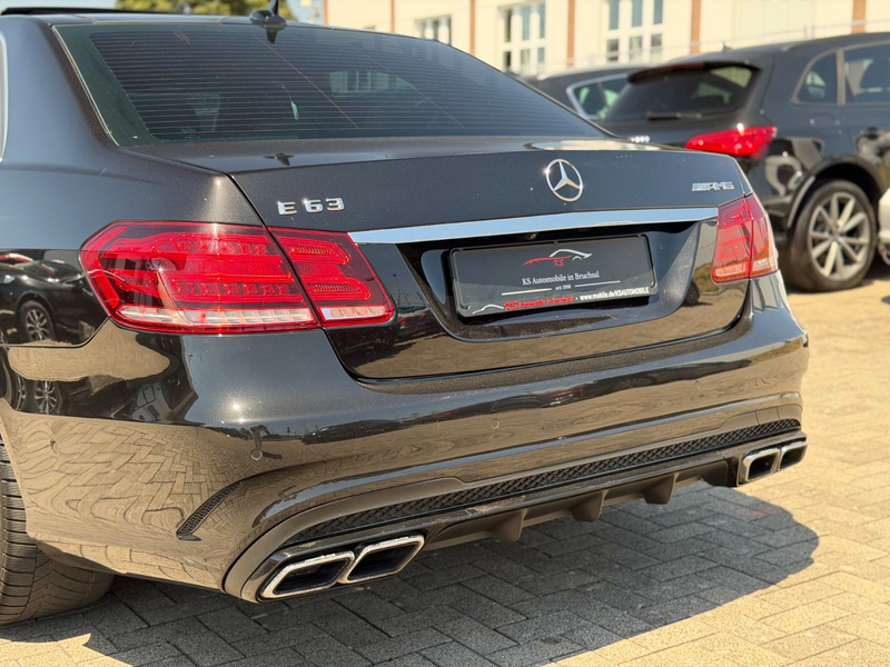 Mercedes-Benz E 63 AMG 4Matic *Pano*HK*Distronic*Original* — photo 9