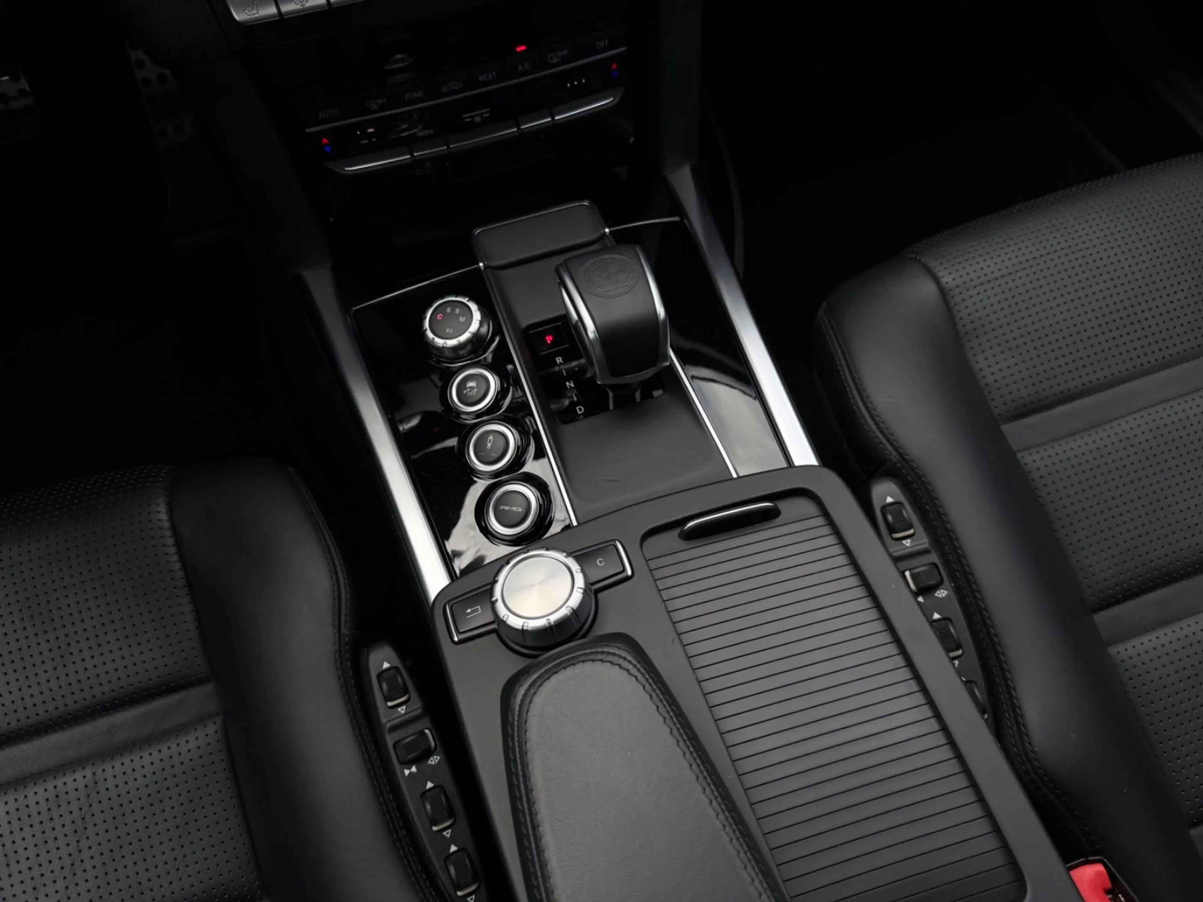 Mercedes-Benz E 63 AMG 4Matic *Pano*HK*Distronic*Original* — photo 20