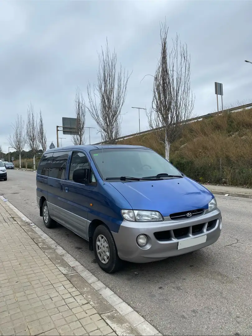 Hyundai H-1 2.5TD SVX - 1