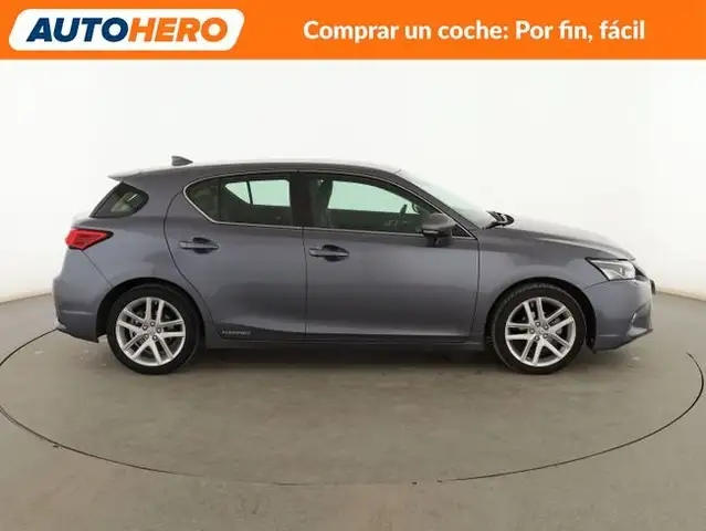 Lexus CT view 7
