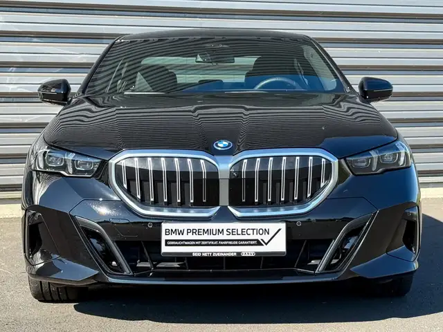 BMW 550 e xDrive Ansicht 3