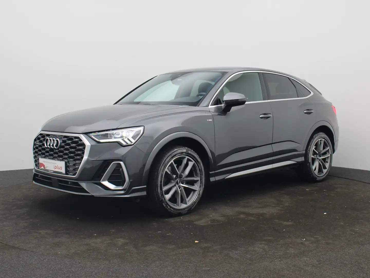 Audi Q3 S-Line 45TFSI quattro S-tronic/ LED Gris - 2