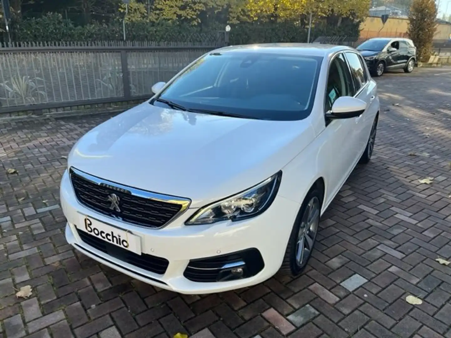 Peugeot 308 5p 1.2 T. 130 cv Allure MT6 Bianco - 2