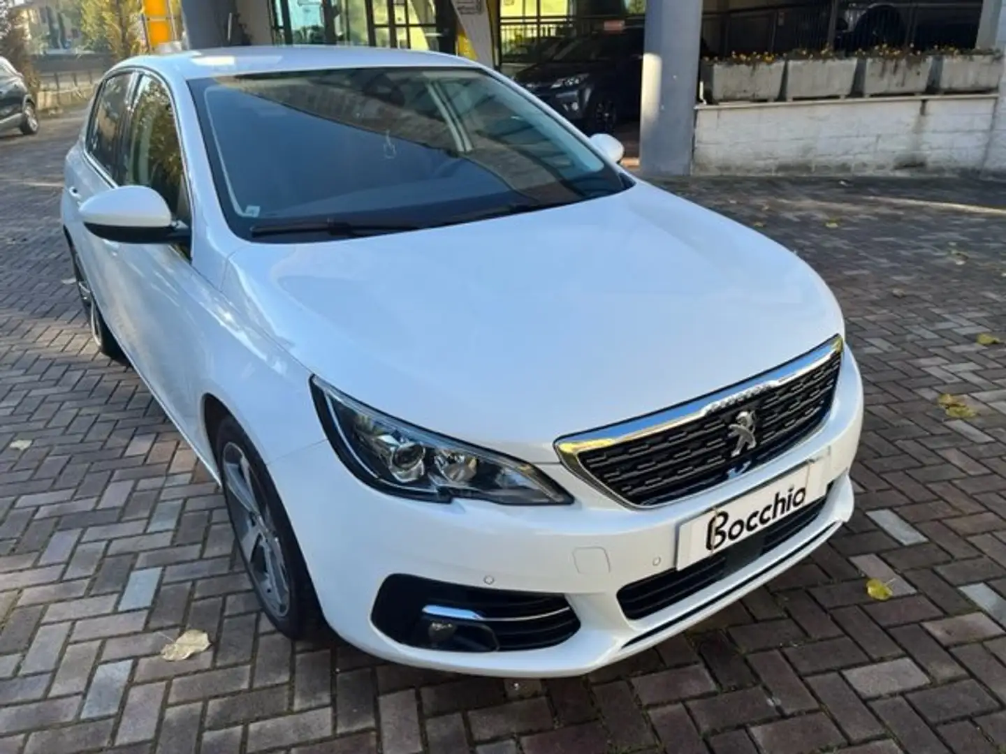 Peugeot 308 5p 1.2 T. 130 cv Allure MT6 Bianco - 1