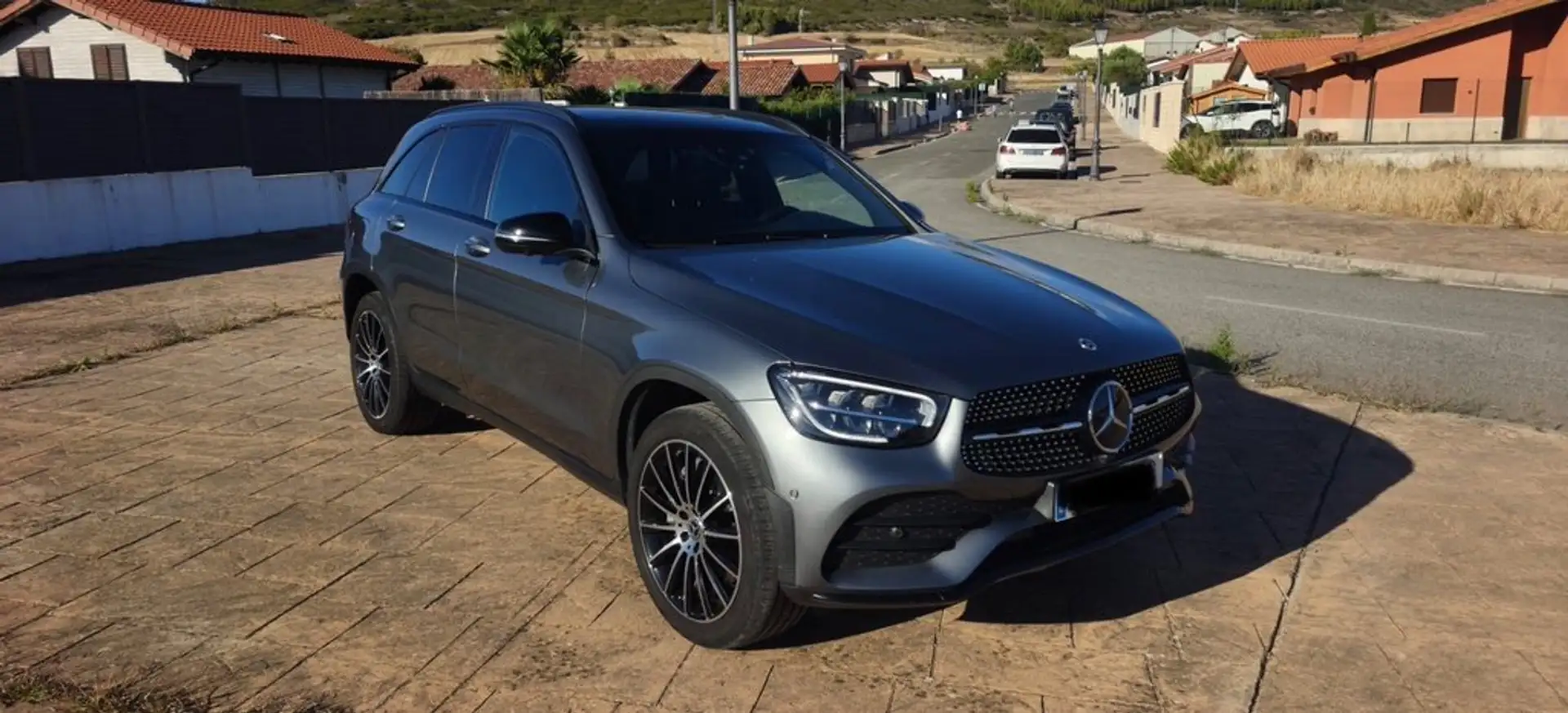 Mercedes-Benz GLC 300 300de 4Matic - 1