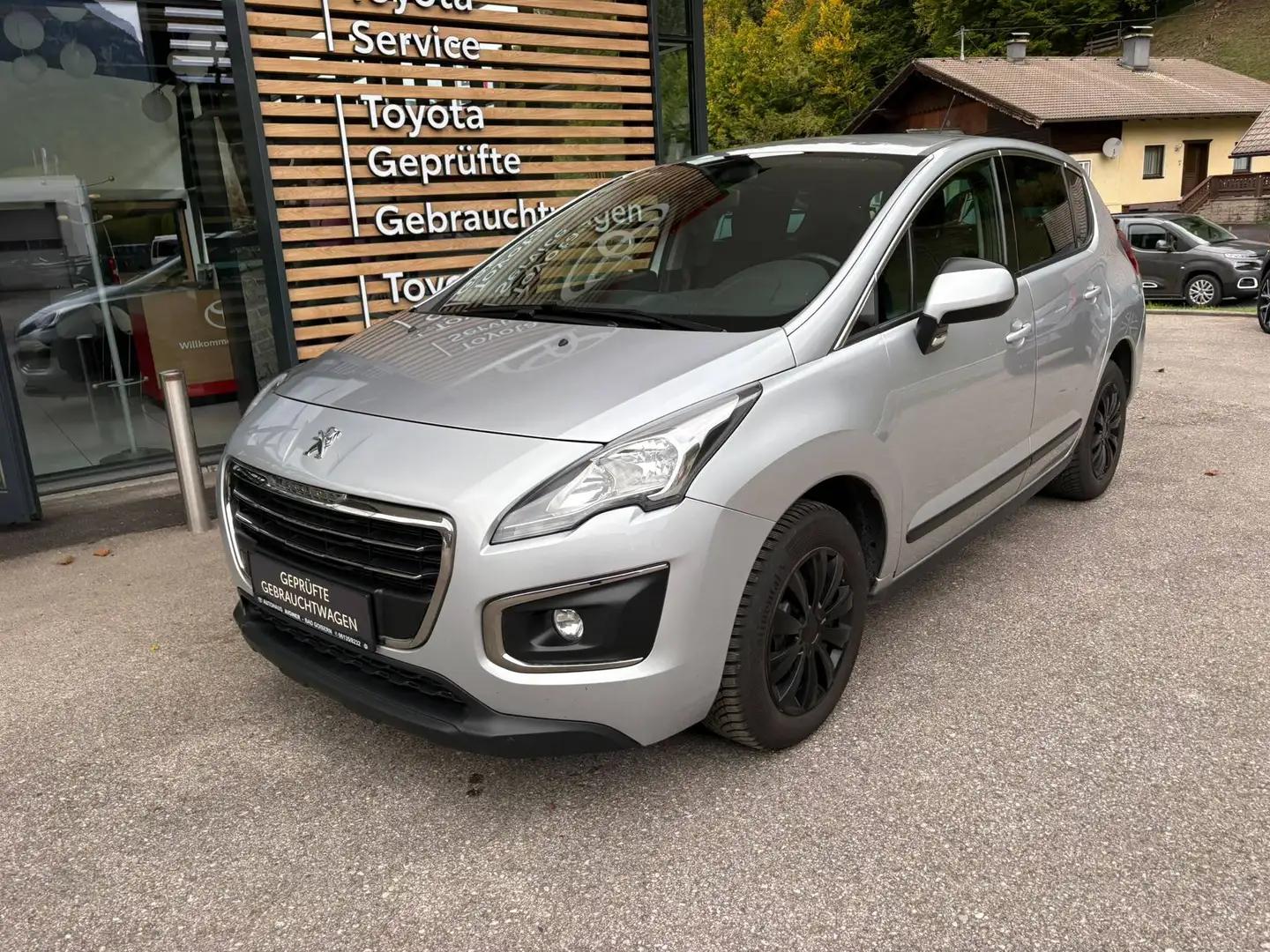 Peugeot 3008 Silber - 2