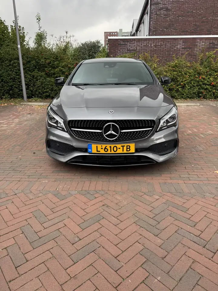 Mercedes-Benz CLA 220