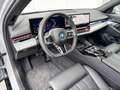 BMW i5 Touring eDrive40 M Sport Pro Glazen Dak / Harman K Grijs - thumbnail 5
