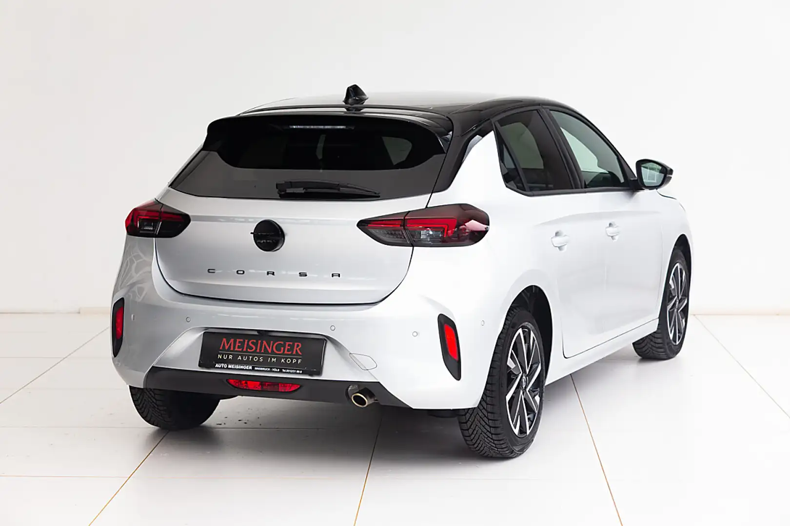 Opel Corsa 1,2 Direct Injection Turbo Euro 6.4  GS Aut. Silber - 2