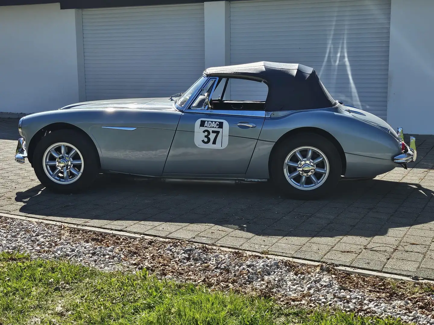 Austin-Healey 3000 MK3 - BJ8 Bleu - 2