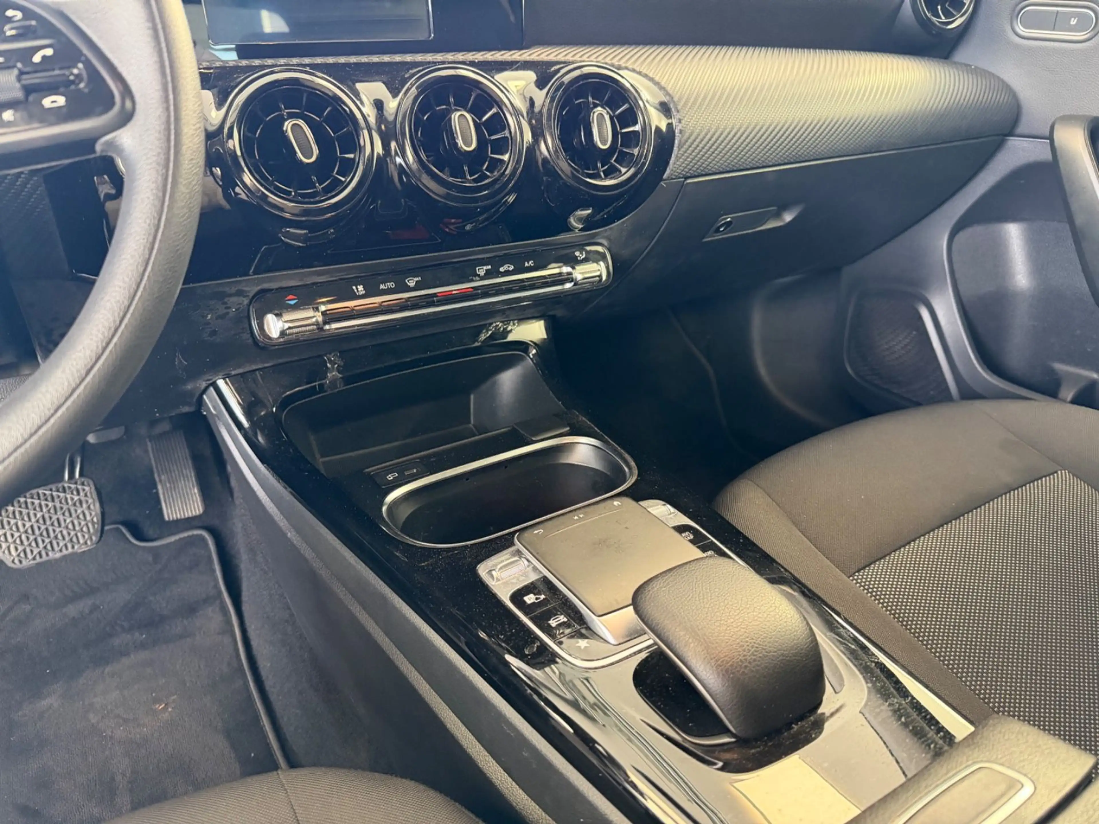 Mercedes-Benz A 200 LED*Navi*Sitzheizung — photo 11
