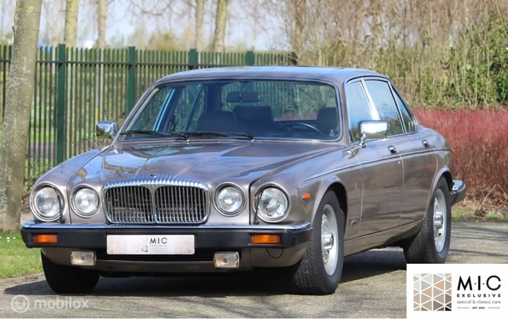 Daimler Double Six 5.3 V12 | 137.000 km | Inruil welkom Бежевий - 1