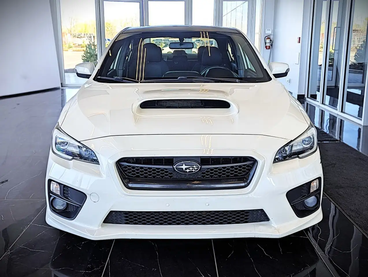 Subaru WRX снимка Subaru WRX