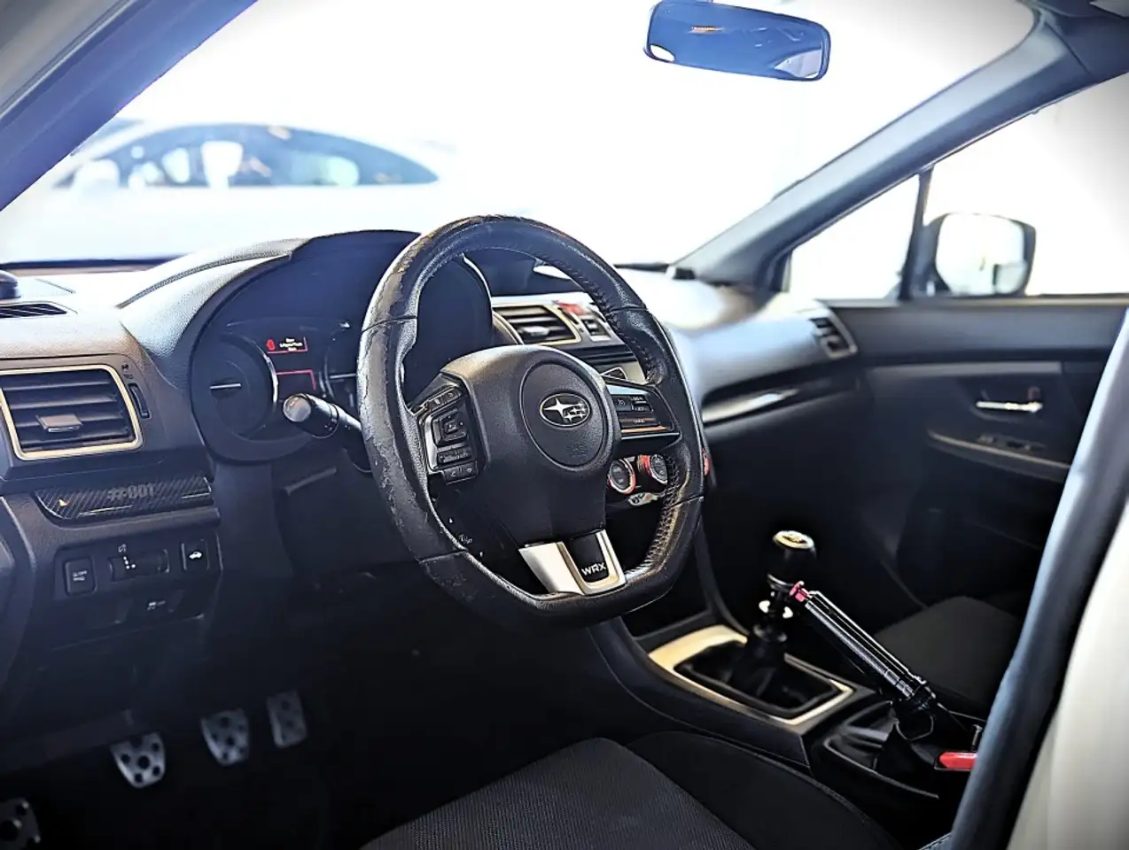 Subaru WRX снимка Subaru WRX