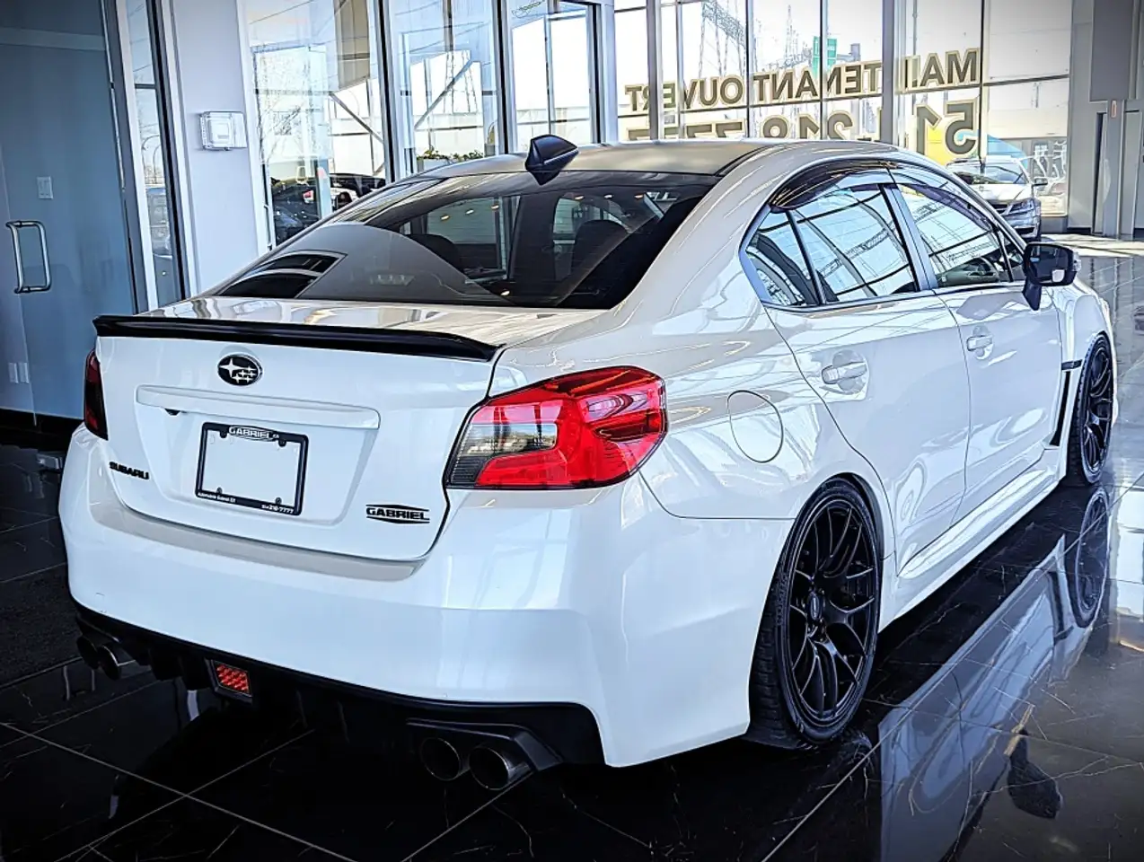 Subaru WRX снимка Subaru WRX