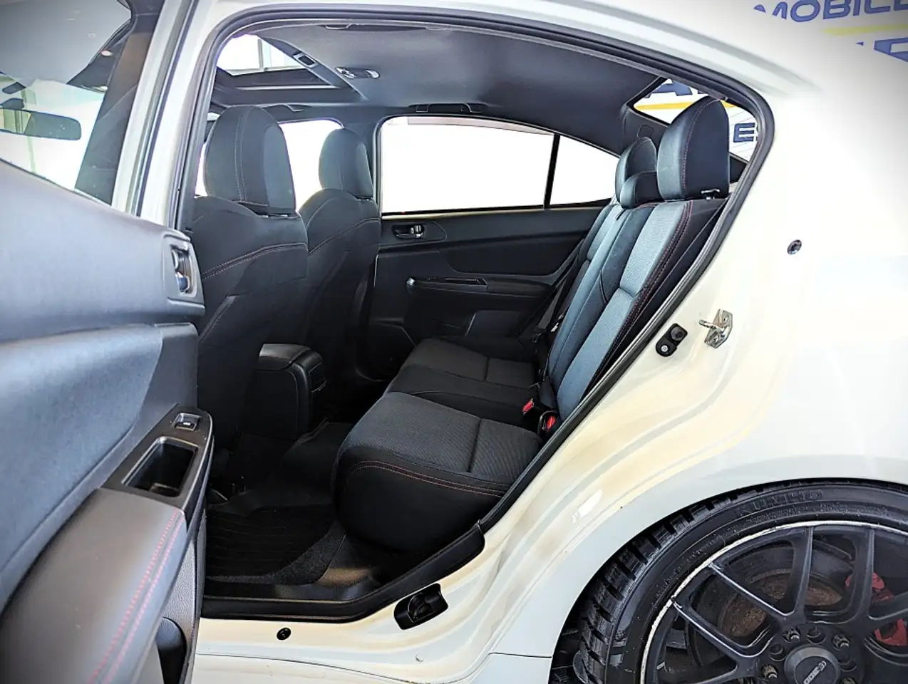 Subaru WRX снимка Subaru WRX